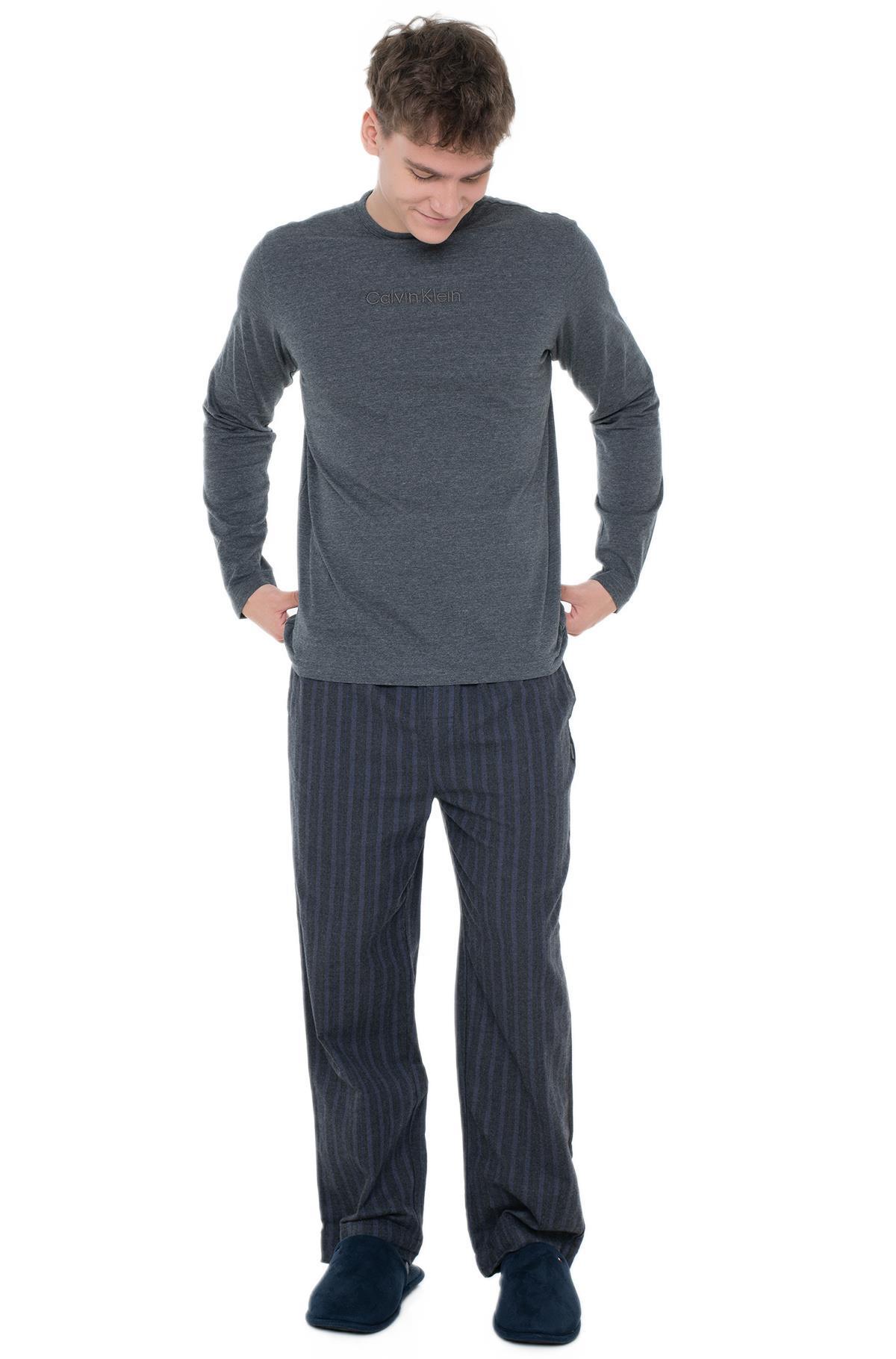 Calvin Klein Erkek Uzun Kollu Tişört ve Pantolon Pijama Takımı LV00NM2955