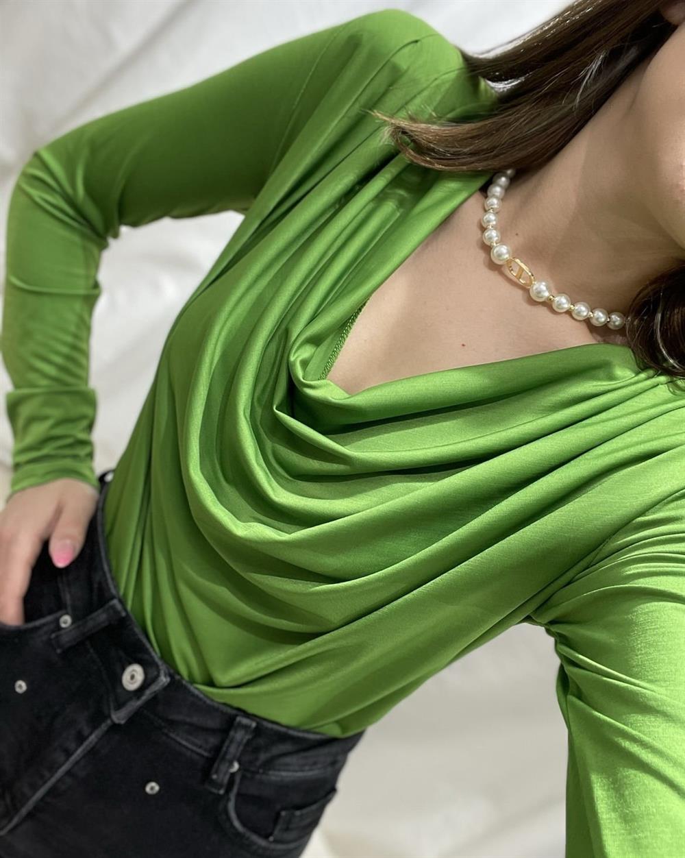 Yeşi̇l Degaje Yaka Bluz