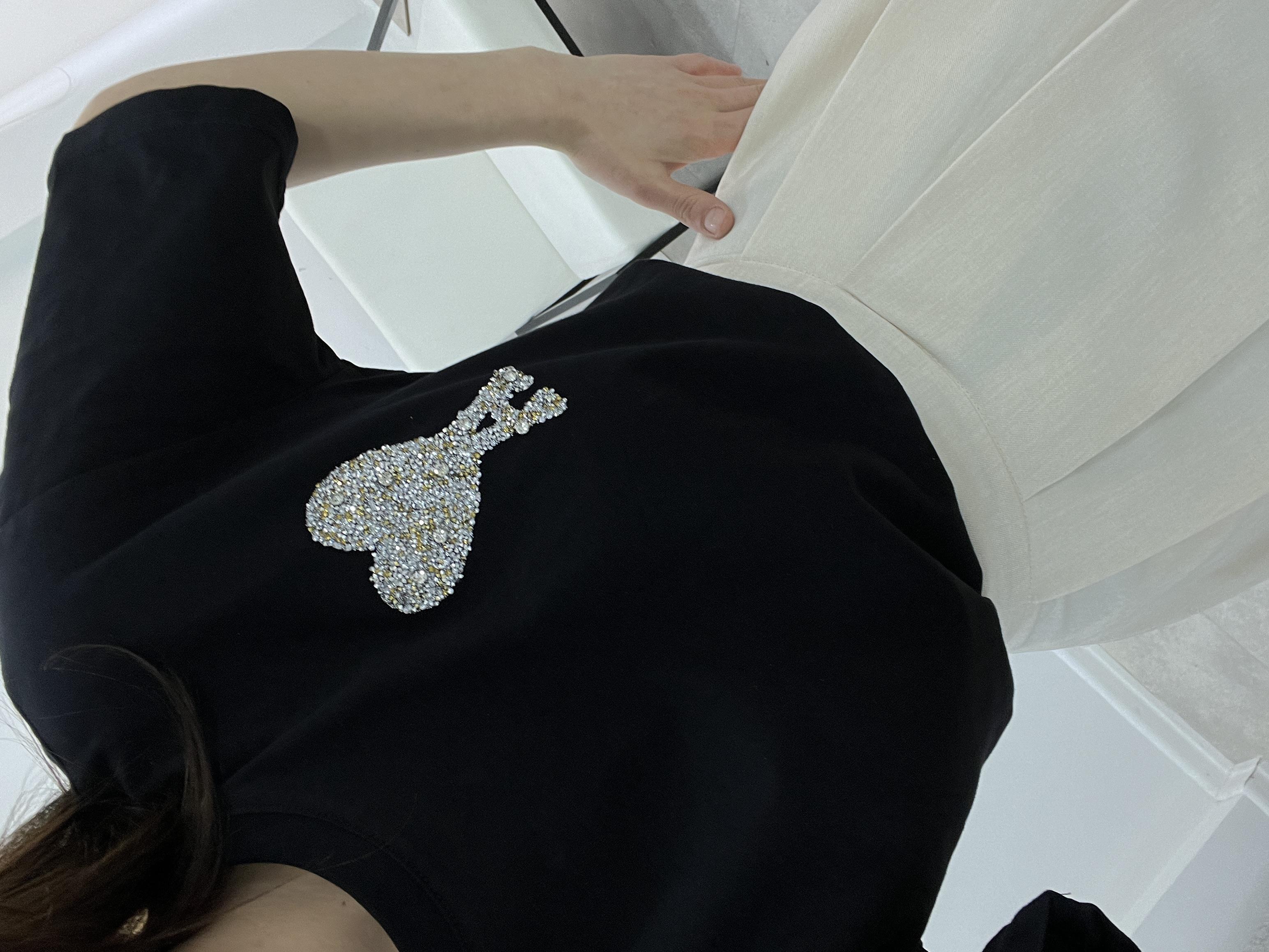 A Yazili Gold Taşli Si̇yah Tshi̇rt