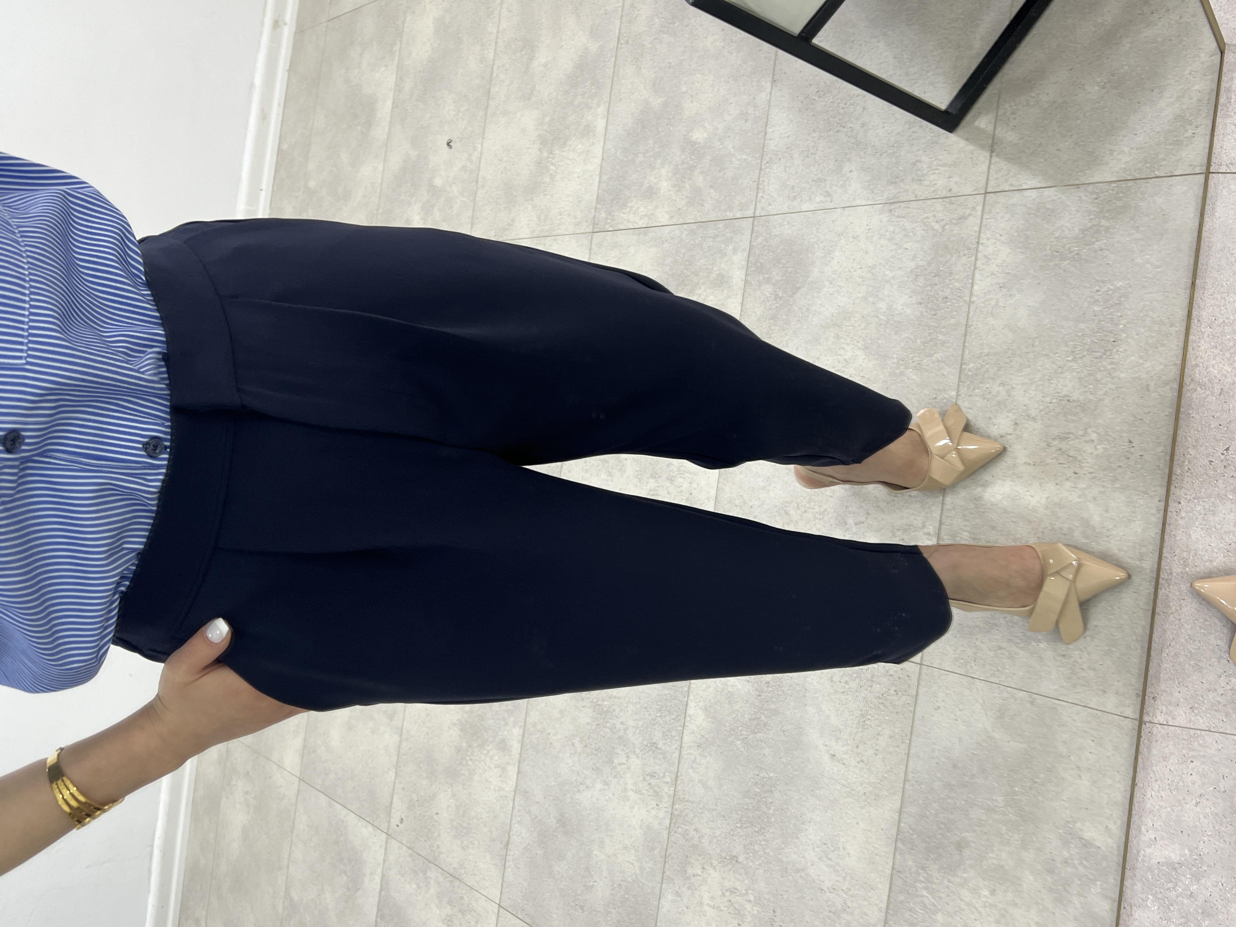 Arka Beli̇ Lasti̇kli̇ Kumaş Pantolon Laci̇vert