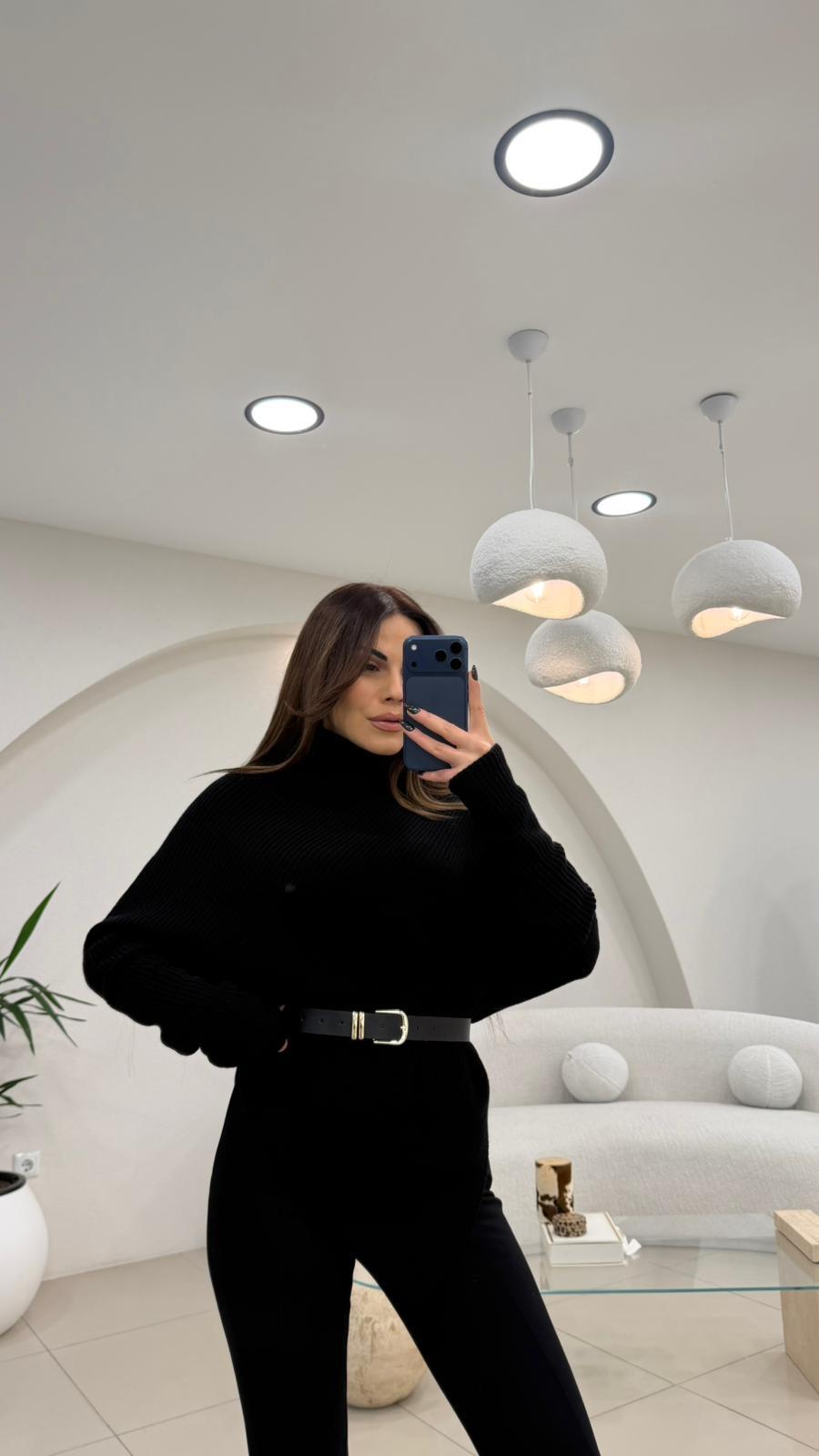 BALIKÇI YAKA ASİMETRİK KAZAK SİYAH