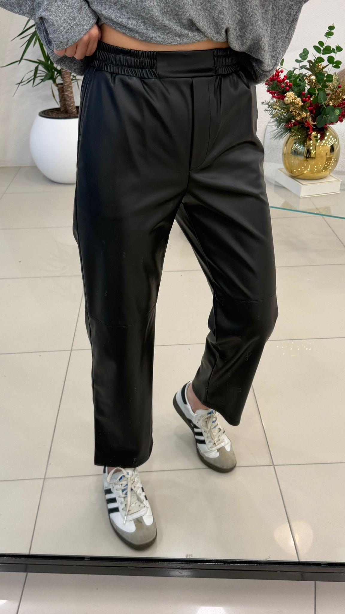 BELİ LASTİKLİ DERİ PANTOLON 