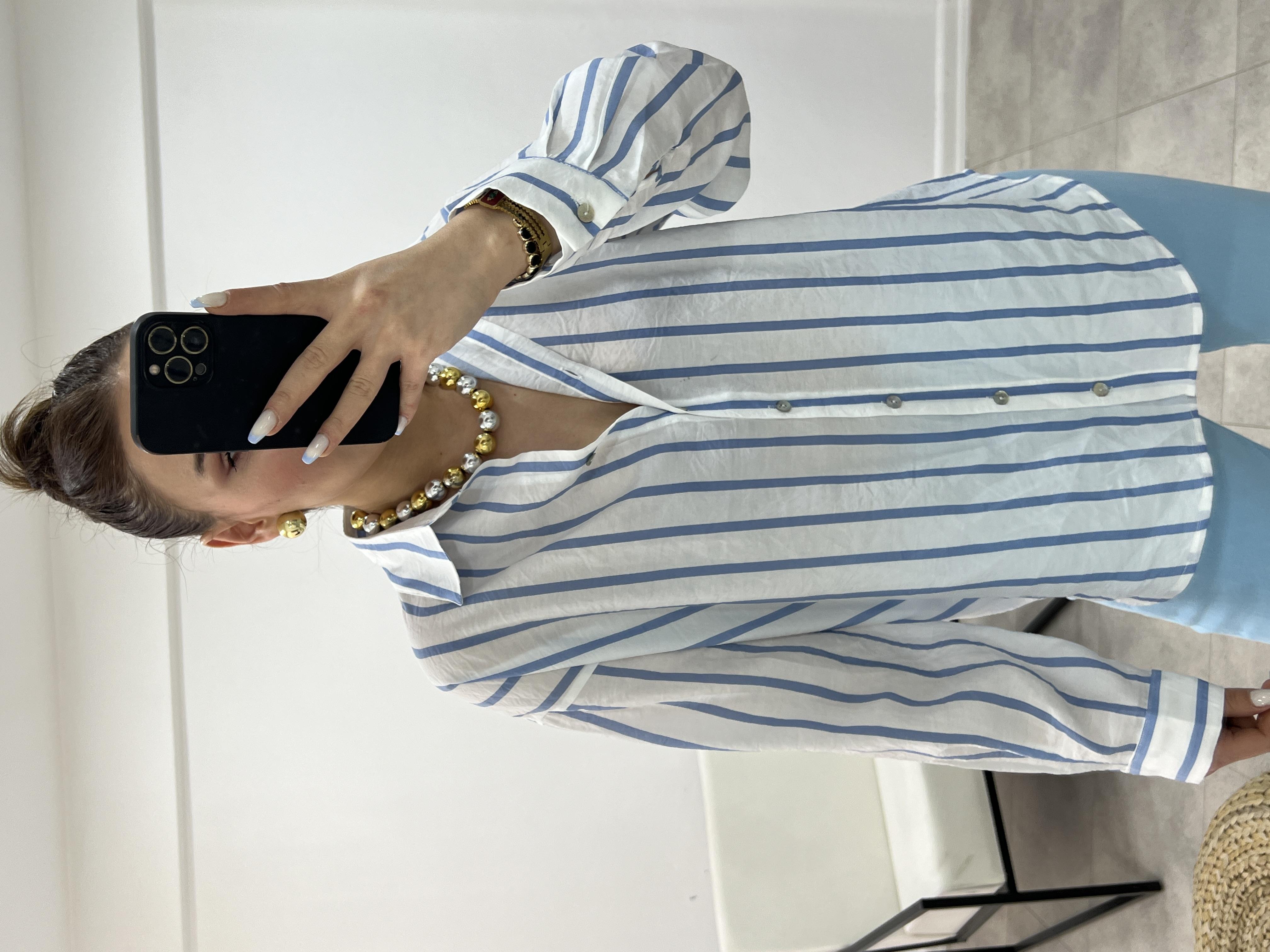 Beyaz Üzeri̇ Bebe Mavi̇ Çi̇zgi̇li̇  Gömlek