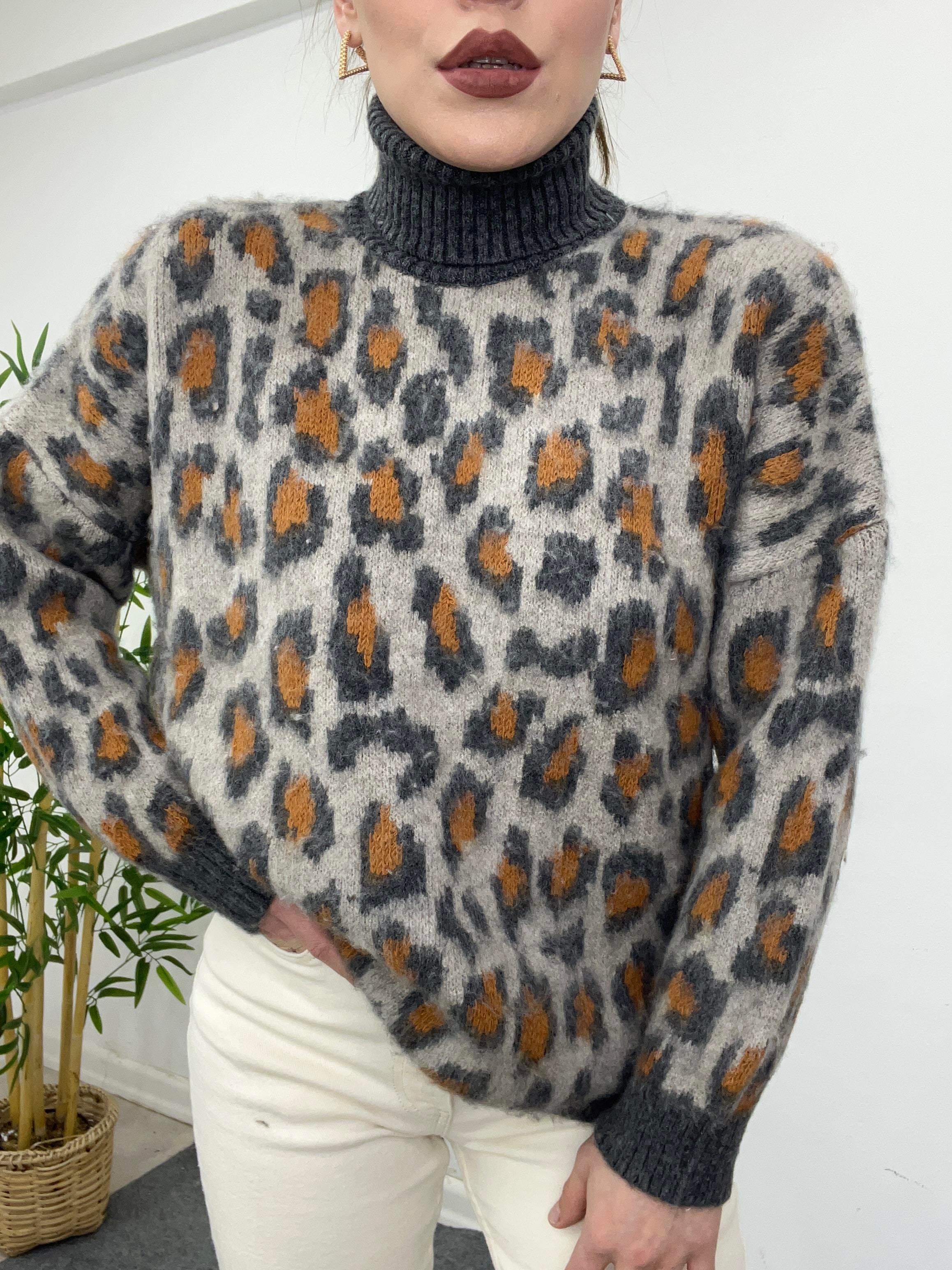 Boğazli Leopar Desenli̇ Kazak