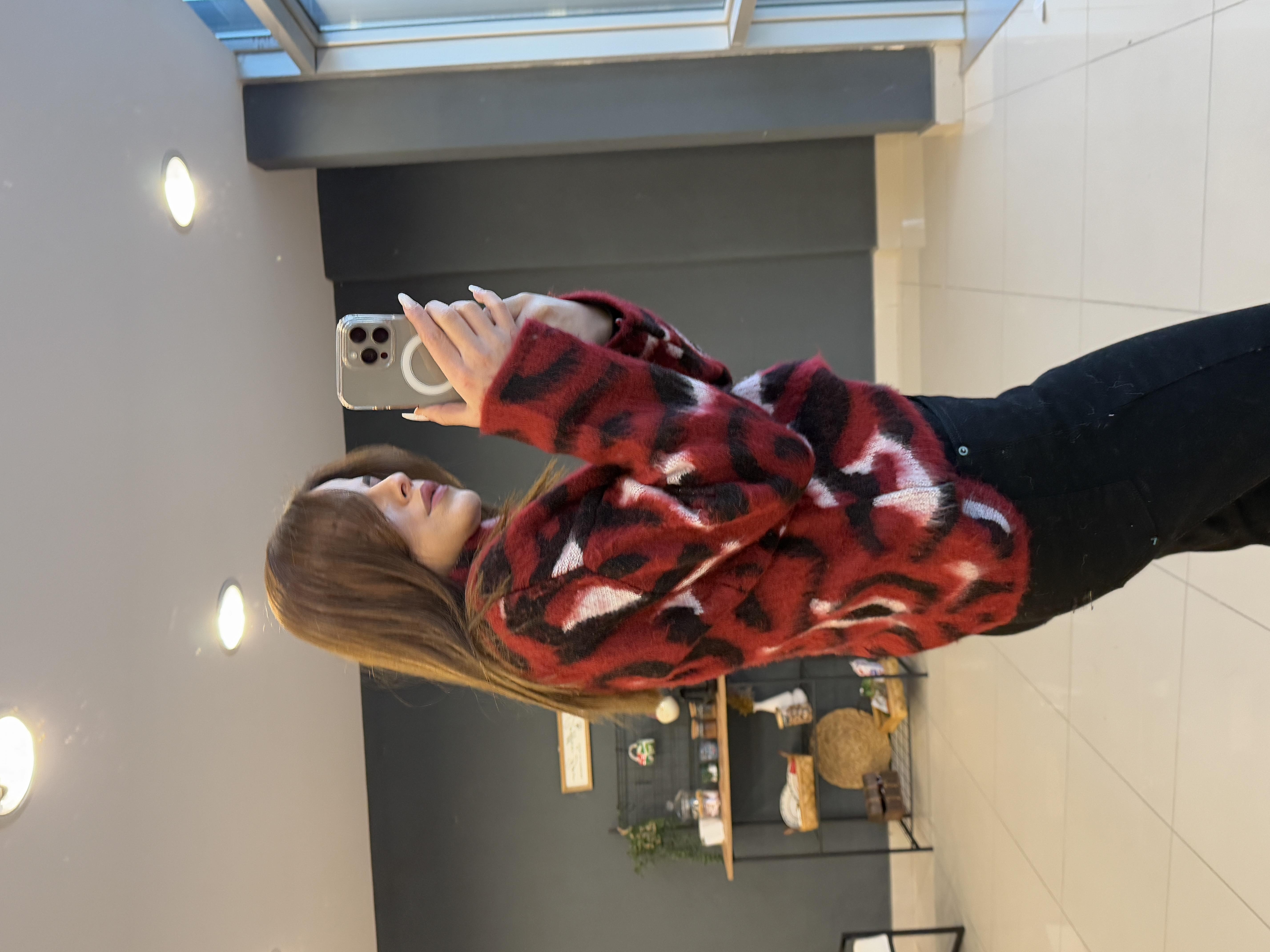 Bordo Di̇k Yaka Kazak