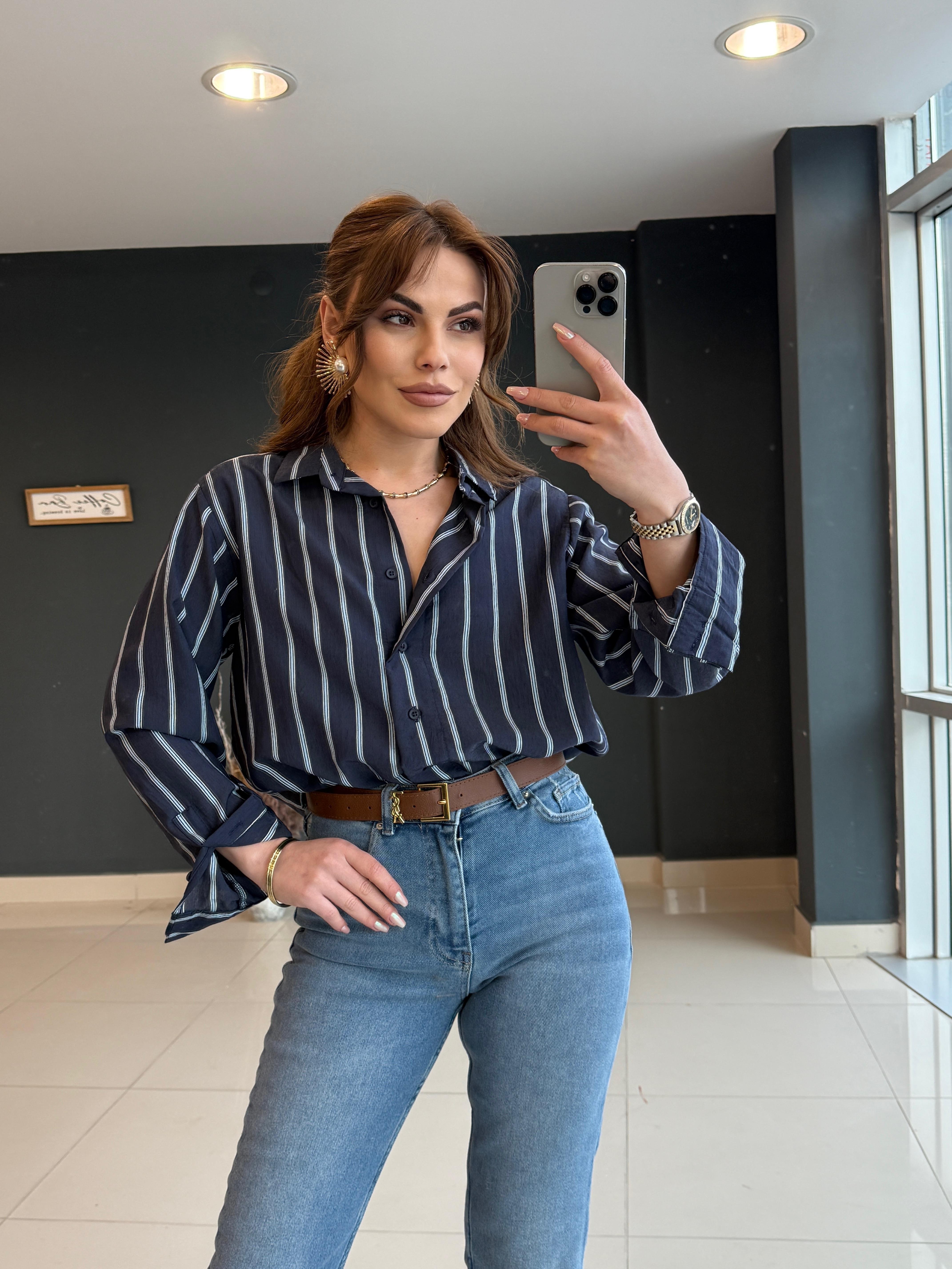 Çi̇zgi̇li̇ Premi̇um Seri̇ Gömlek Laci̇vert
