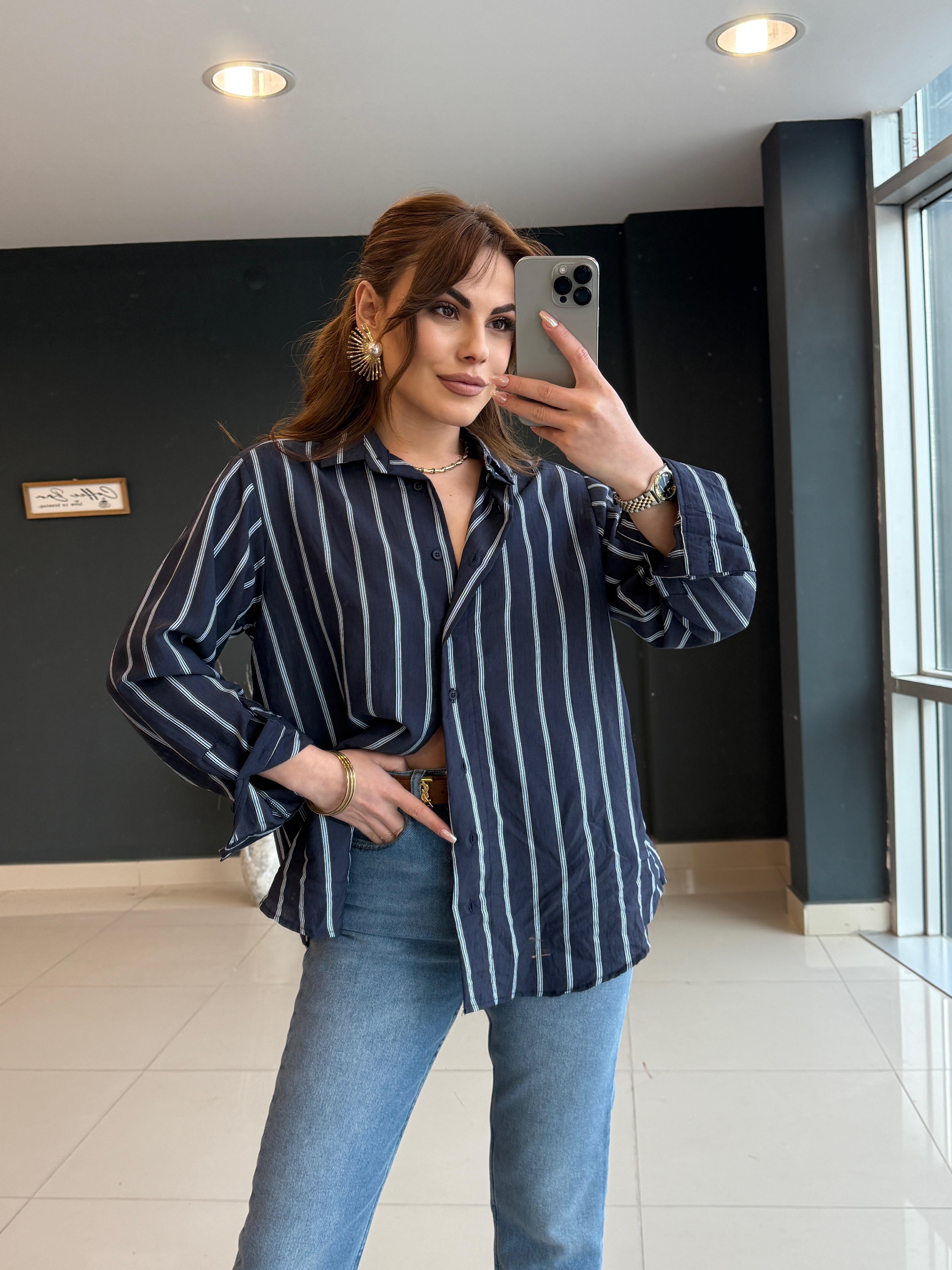 Çi̇zgi̇li̇ Premi̇um Seri̇ Gömlek Laci̇vert