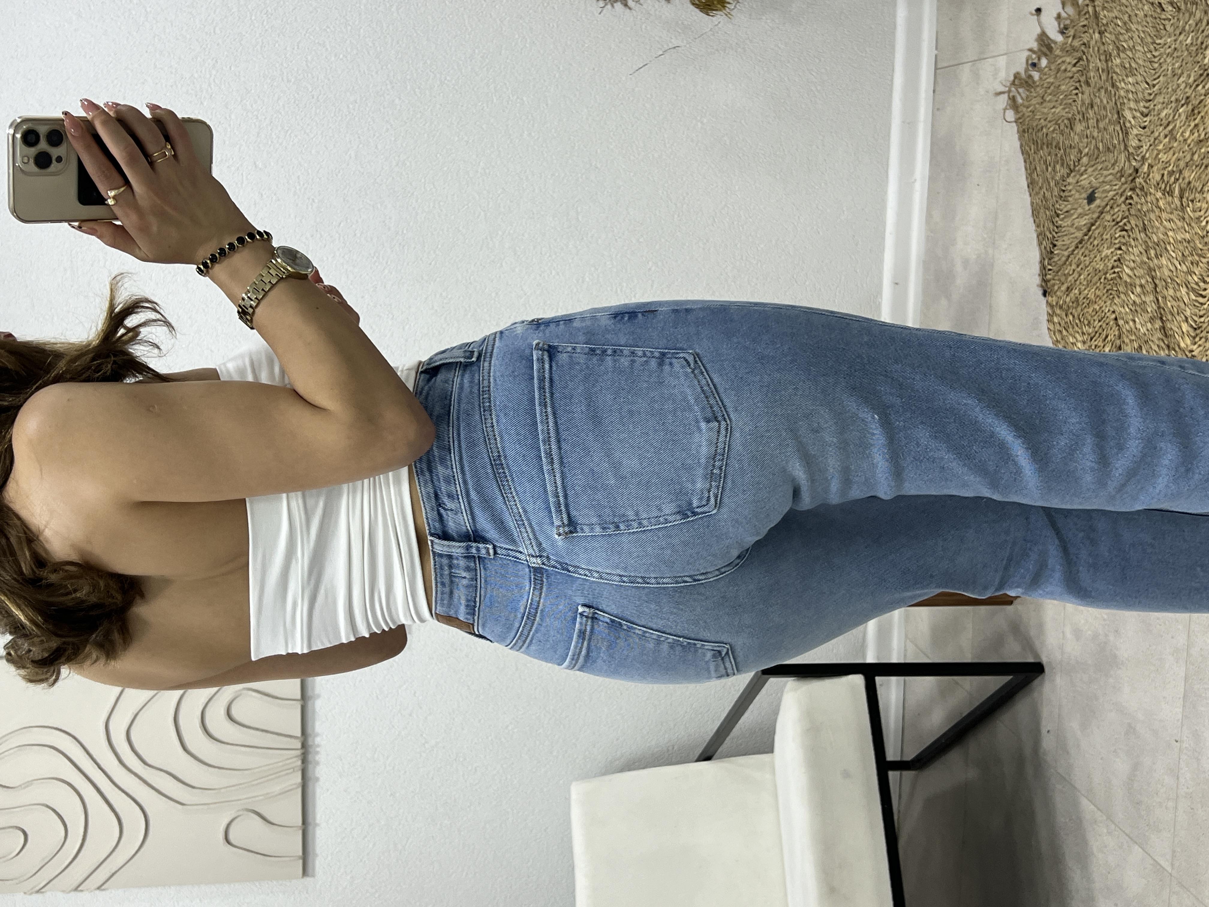 Deni̇m Mavi̇ Li̇krali Mom Jean