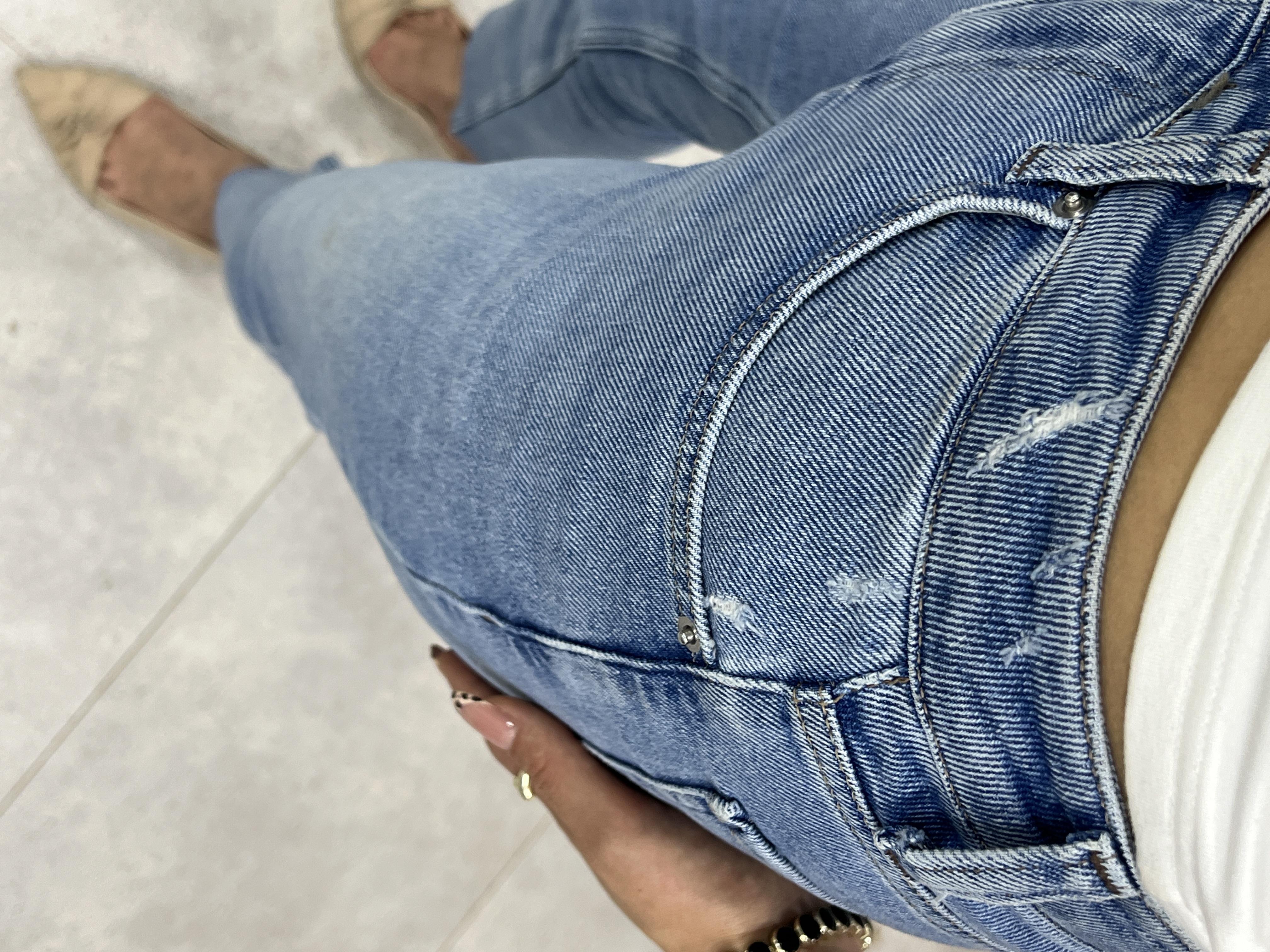 Deni̇m Mavi̇ Li̇krali Mom Jean