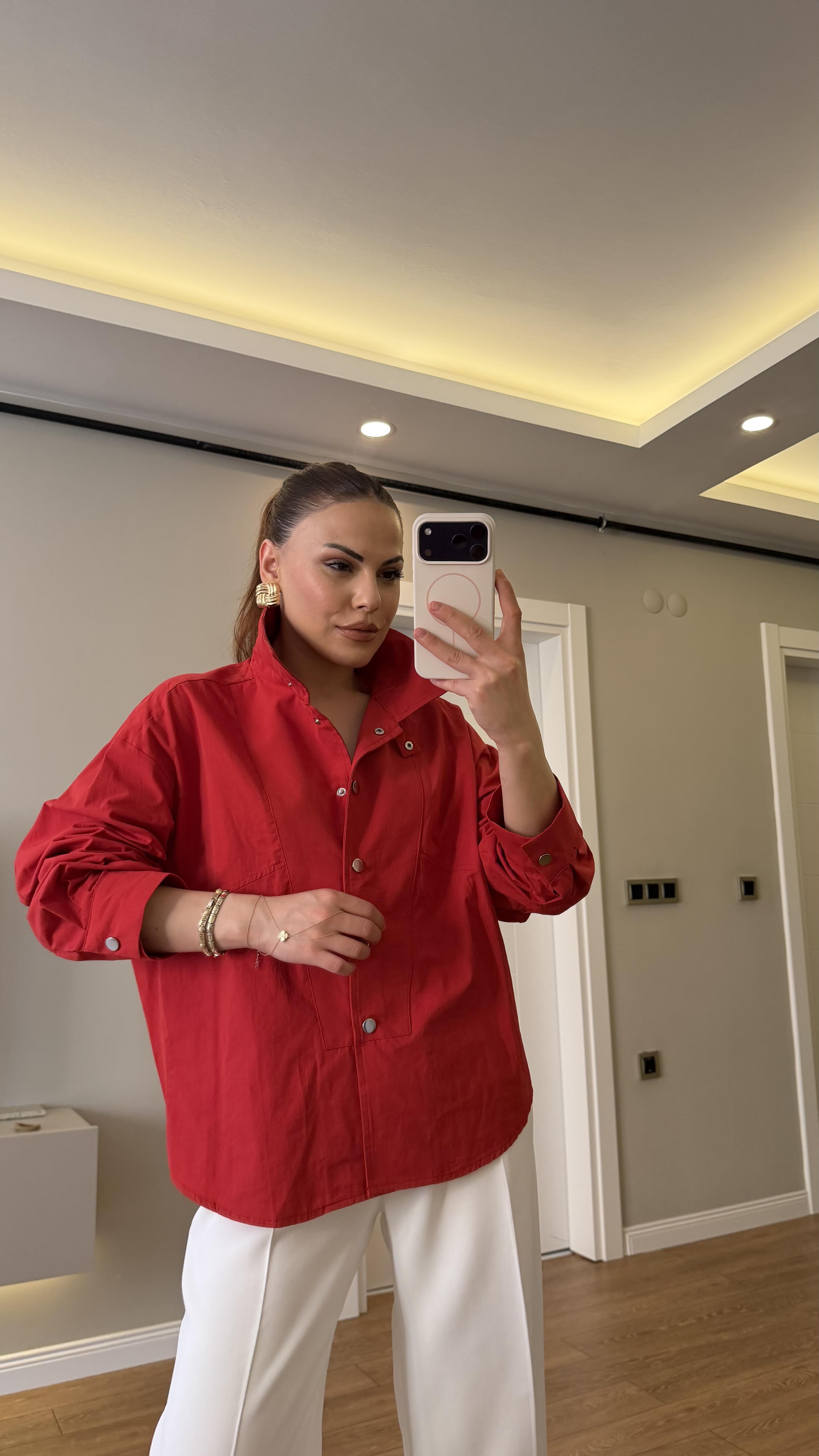 Dik Yaka Çıtlı Poplin Gömlek Kırmızı
