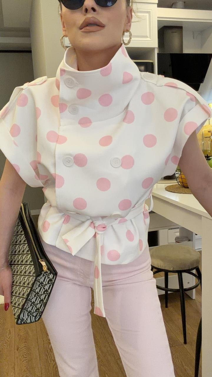 Dik Yaka Puantiyeli Kısa Kol Trençkot Pembe 