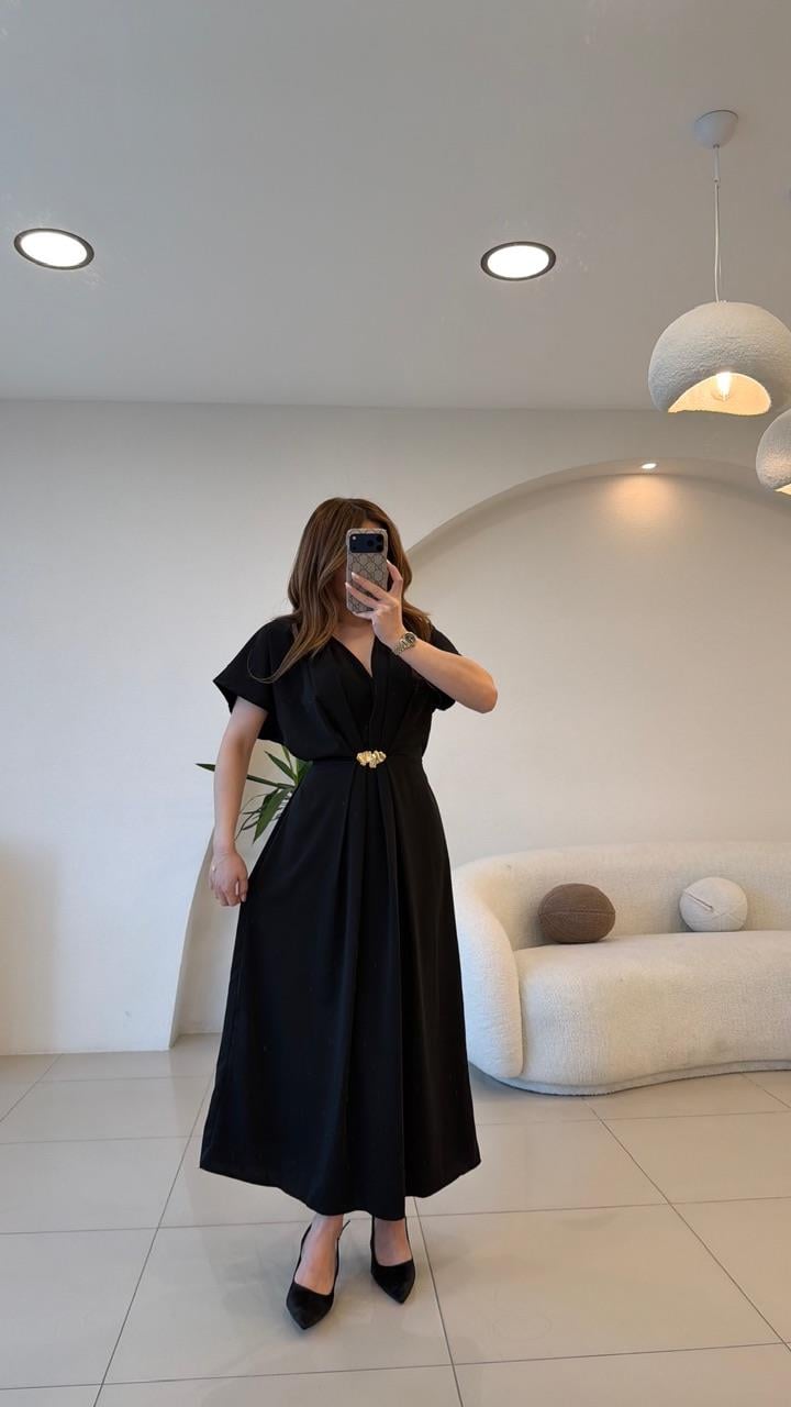 GOLD AKSESUARLI BAĞLAMALI ELBİSE SİYAH