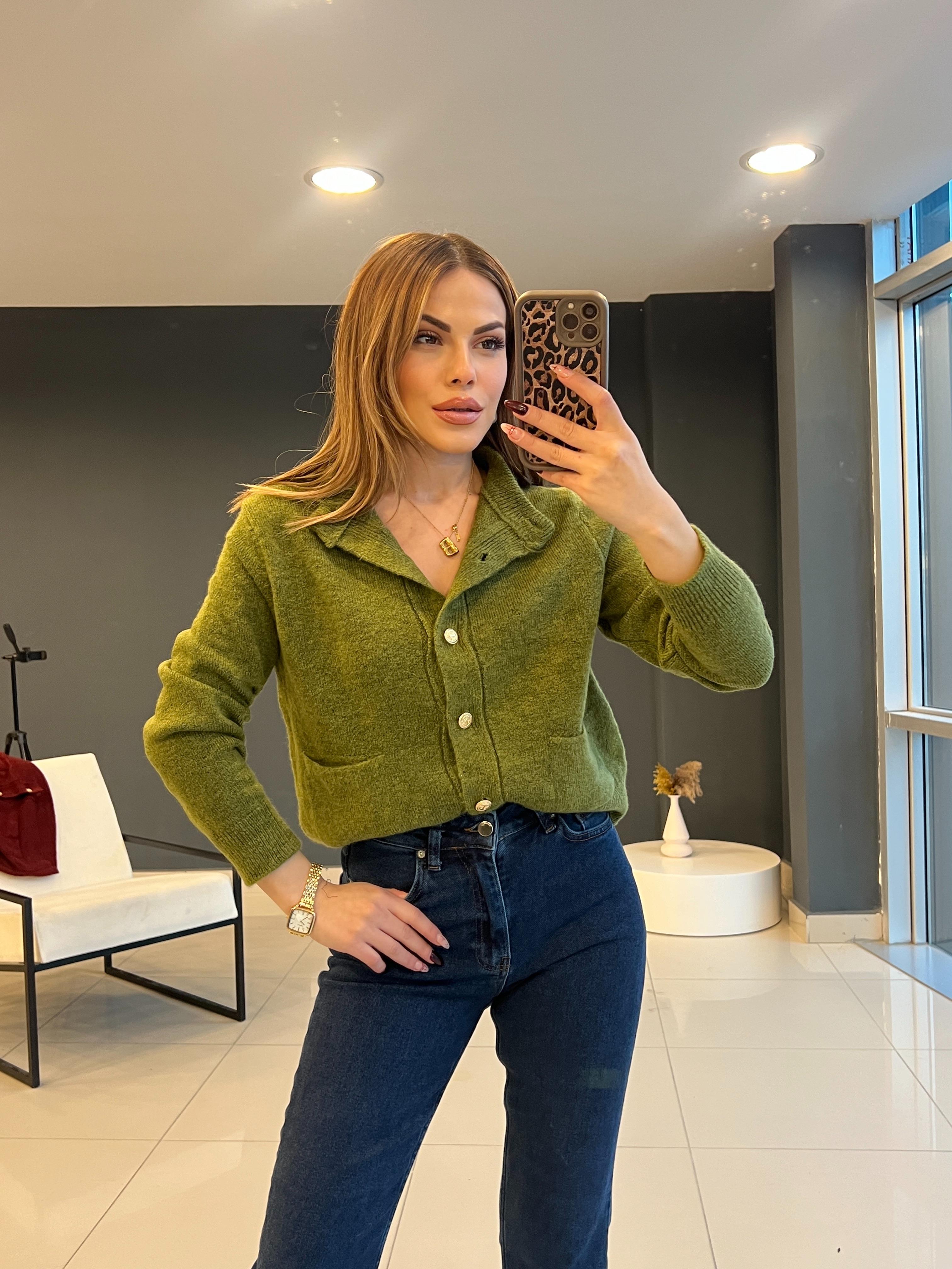 Gold Düğmeli̇ Premi̇um Hirka Yeşi̇l