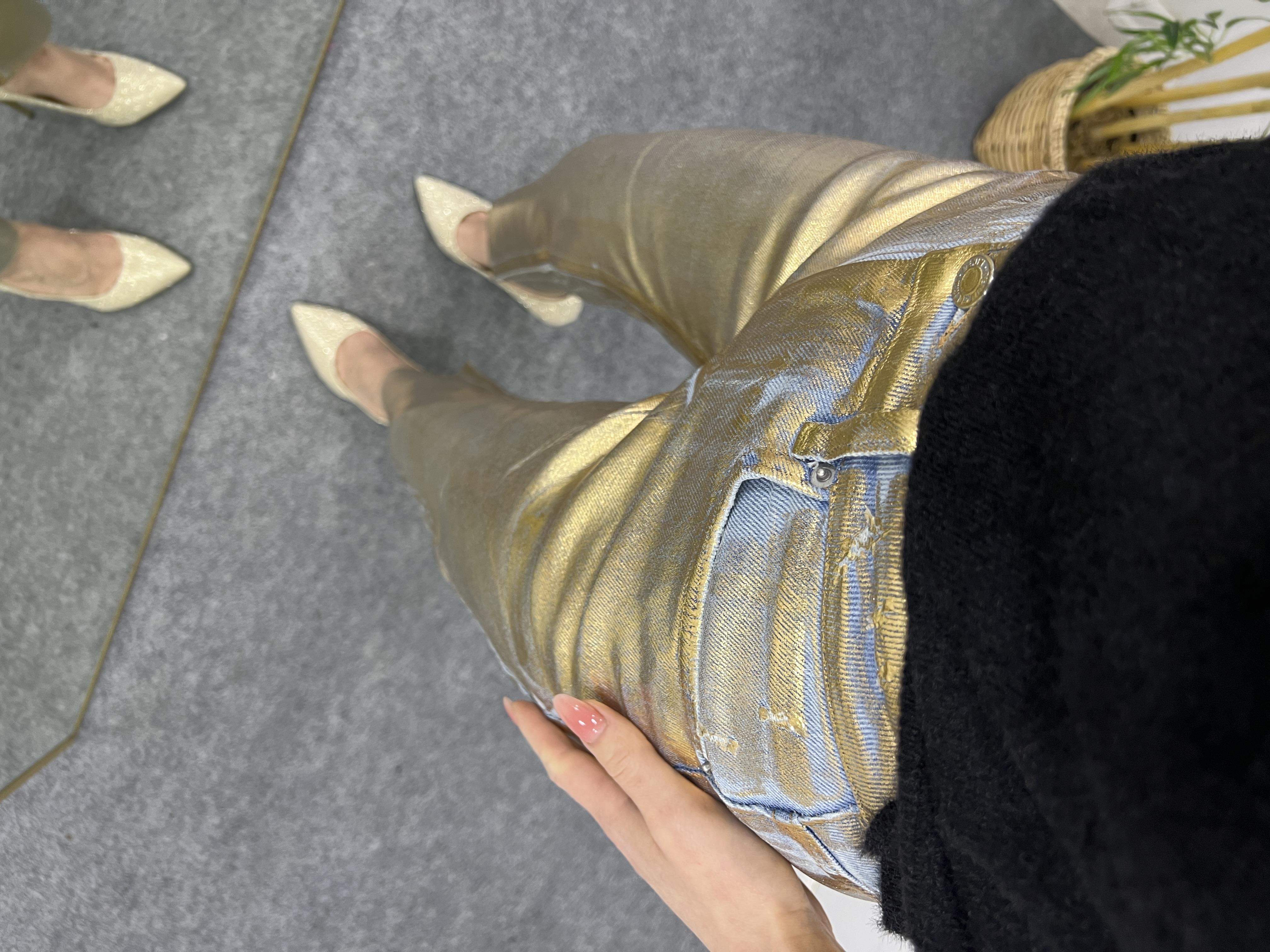 Gold Renk Li̇krali Varakli Parlak Jean