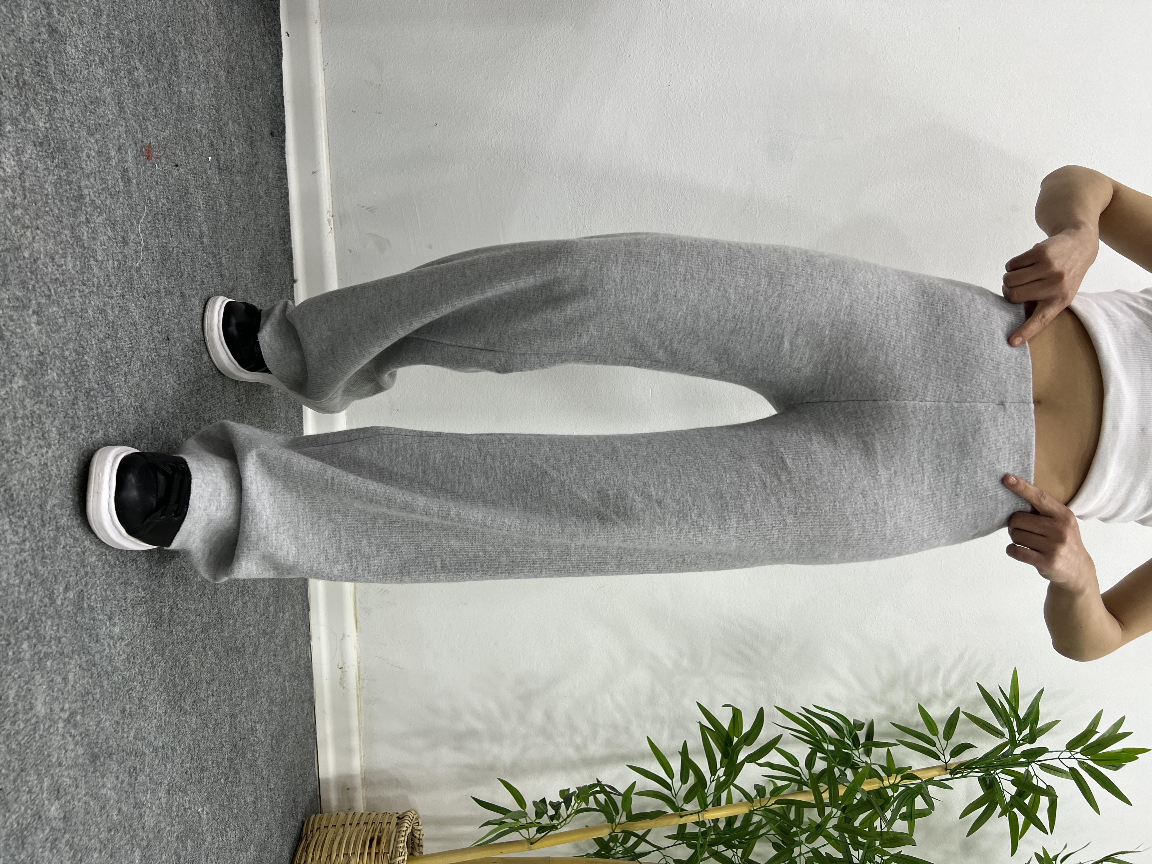 Gri̇ Fi̇ti̇lli̇ Bol Paça Pantolon