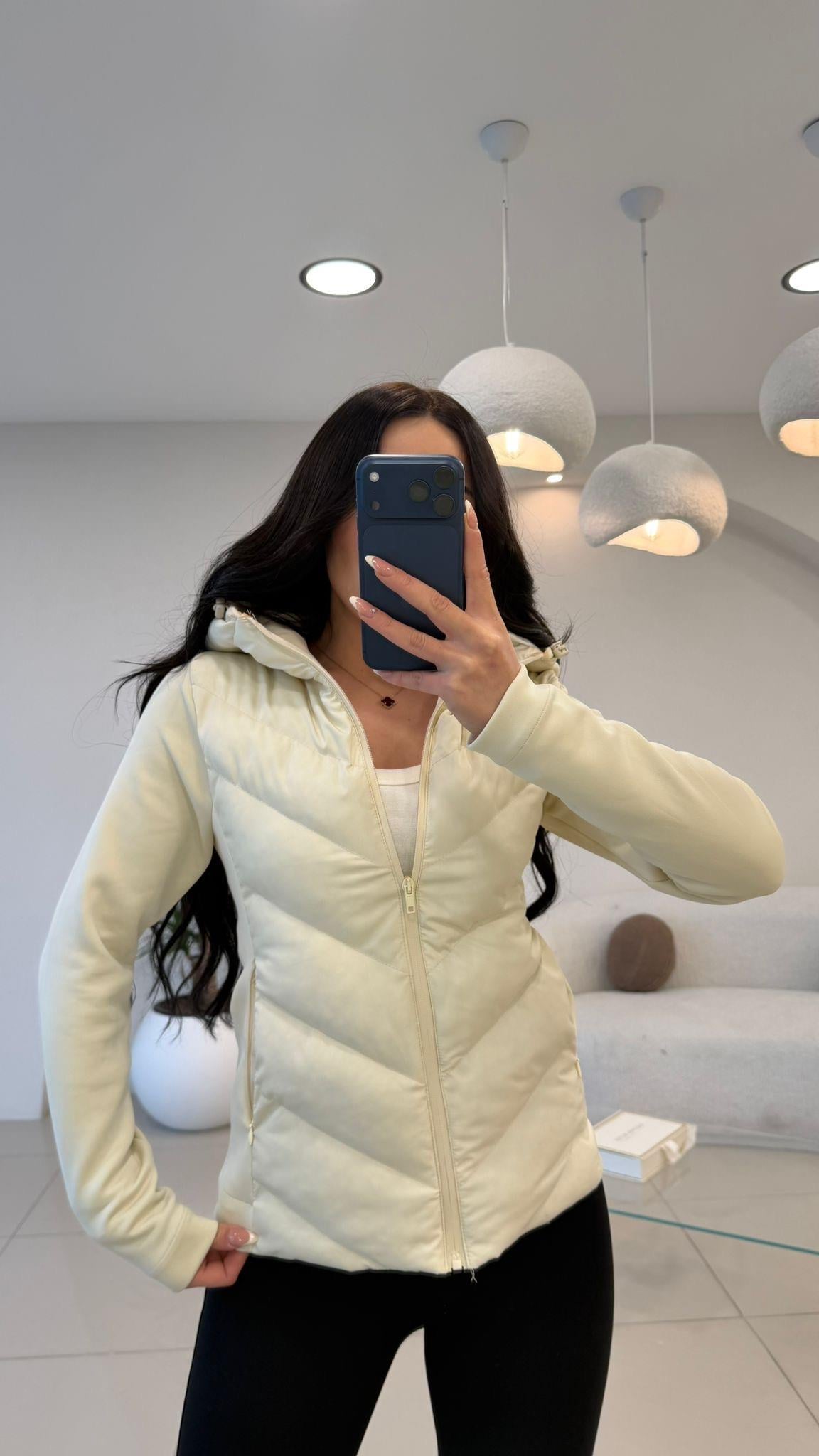 KAPŞONLU ŞİŞME MONT EKRU