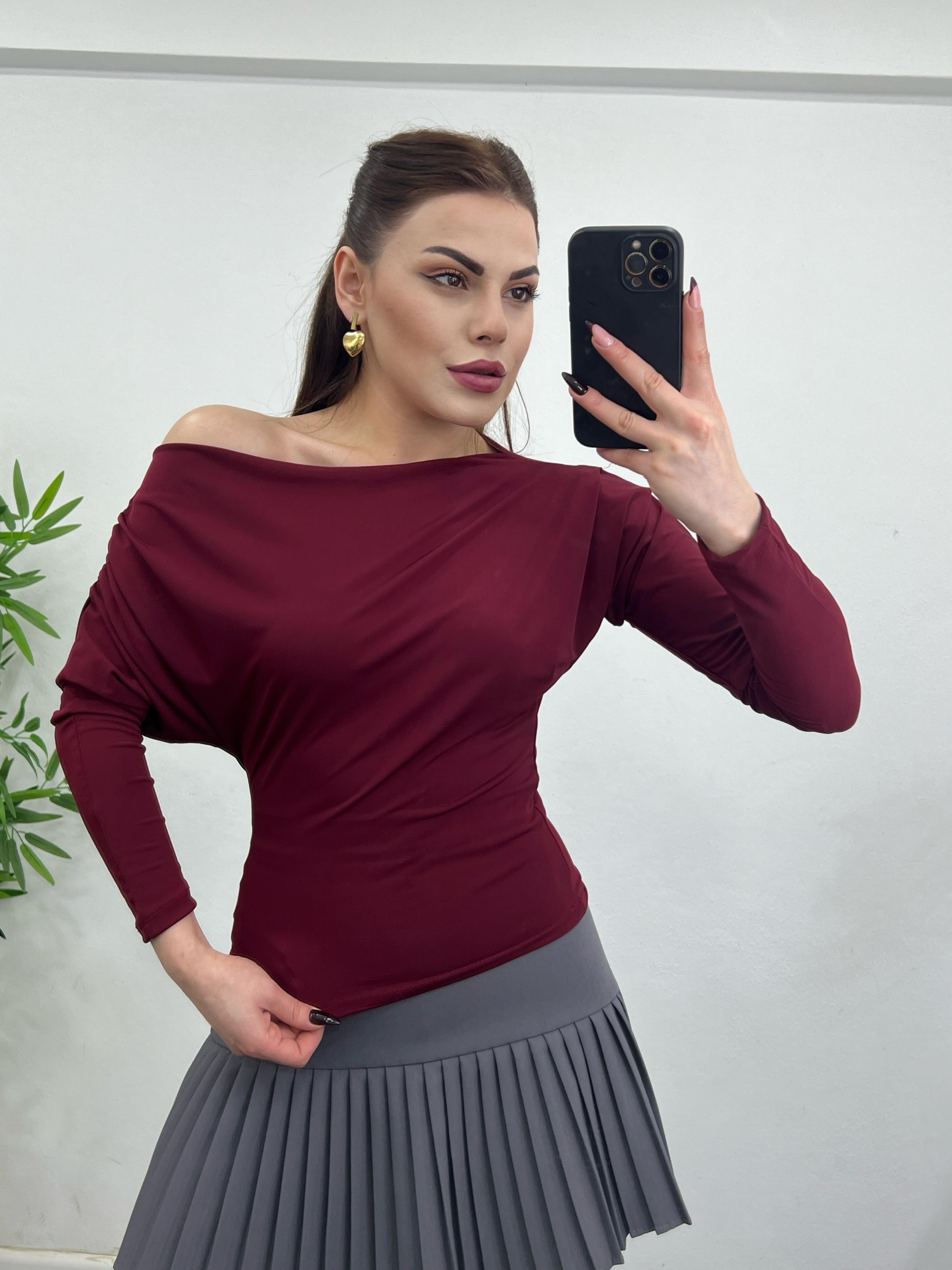 Kayik Yaka Drapeli̇ Li̇krali Tasarim Bluz Bordo