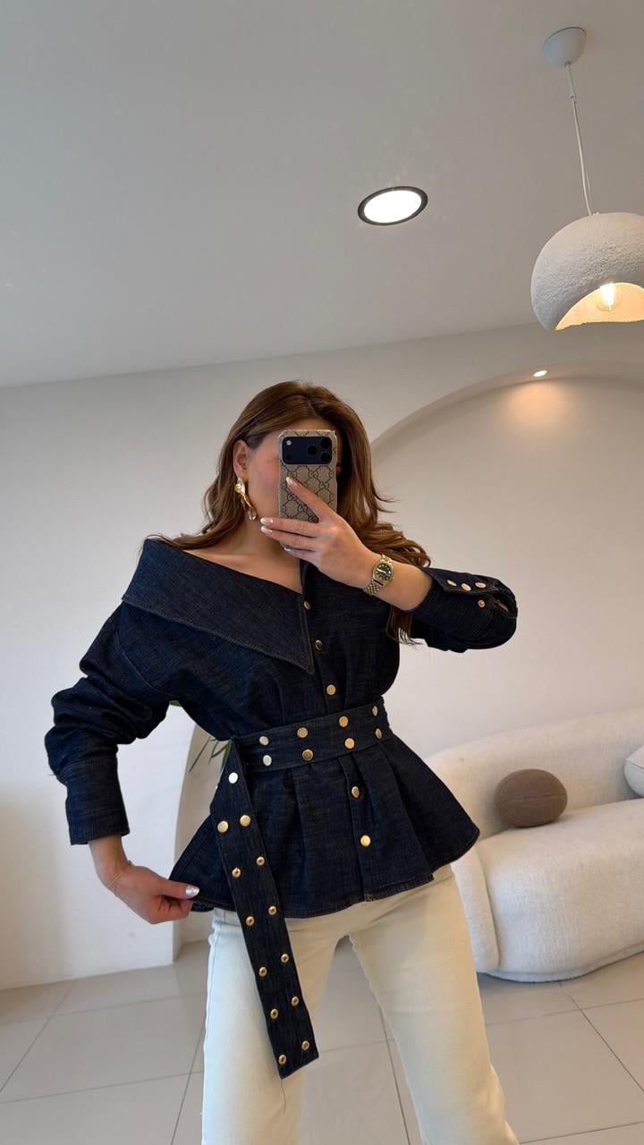 KEMERLİ GOLD DÜĞMELİ TASARIM DENİM GÖMLEK