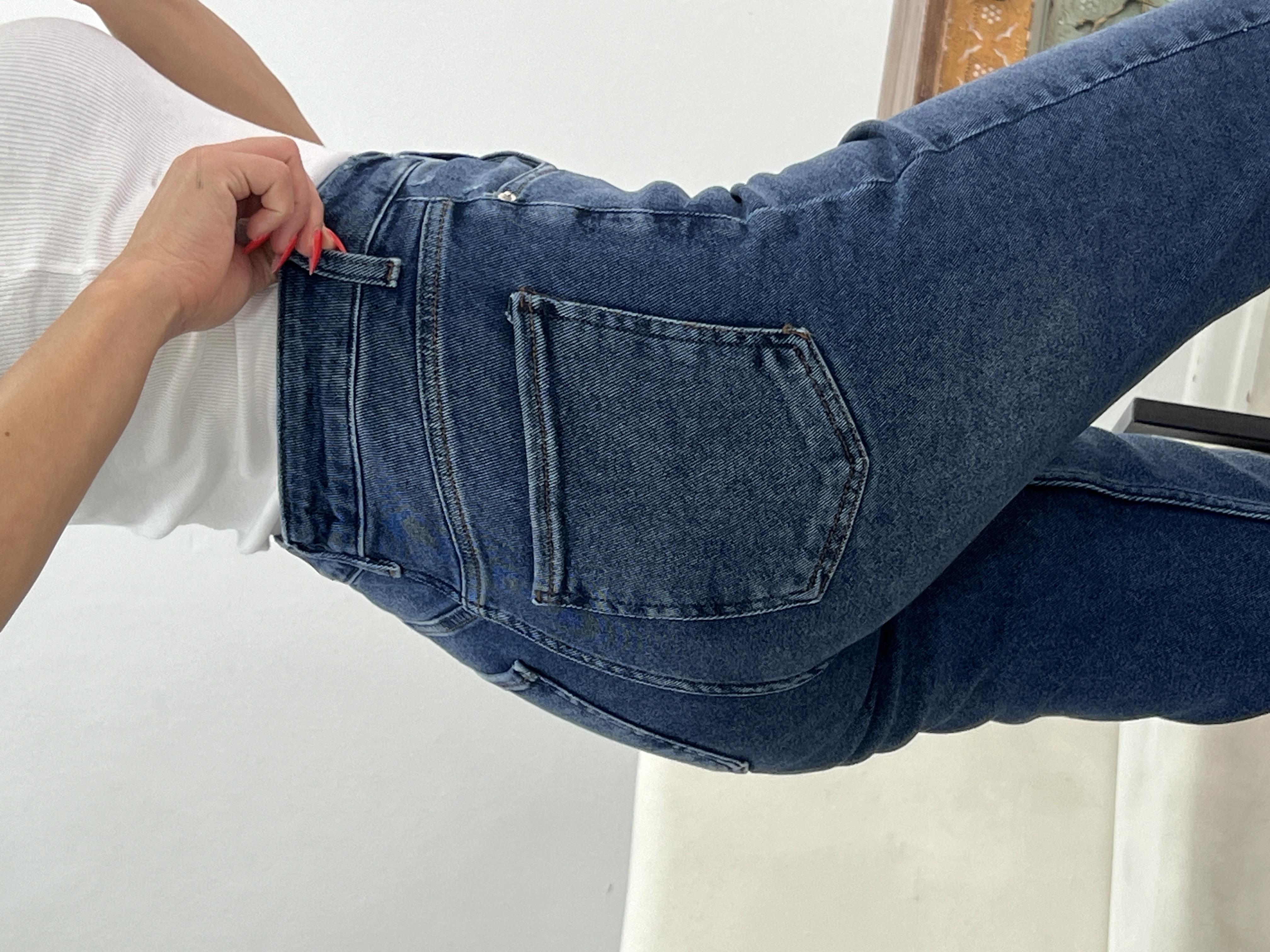 Koyu Mavi̇ Li̇krali Mom Jean 