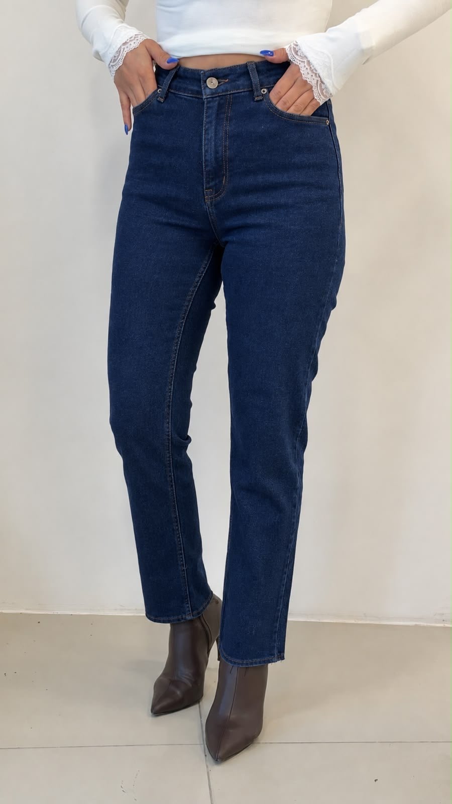 Laci̇vert Liikralı Mom Jean
