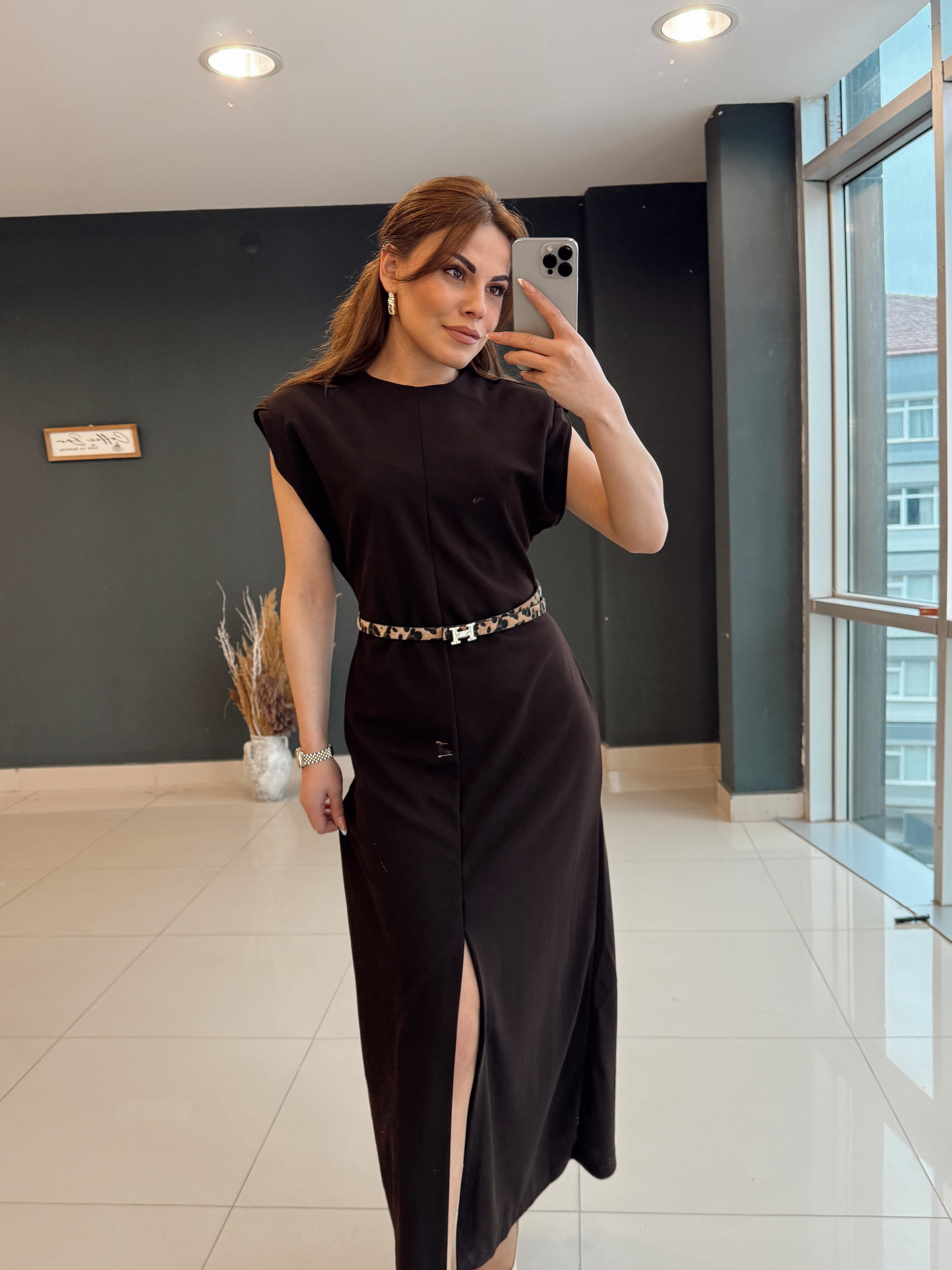 Önden Yirtmaçli Kumaş Elbi̇se Kahve