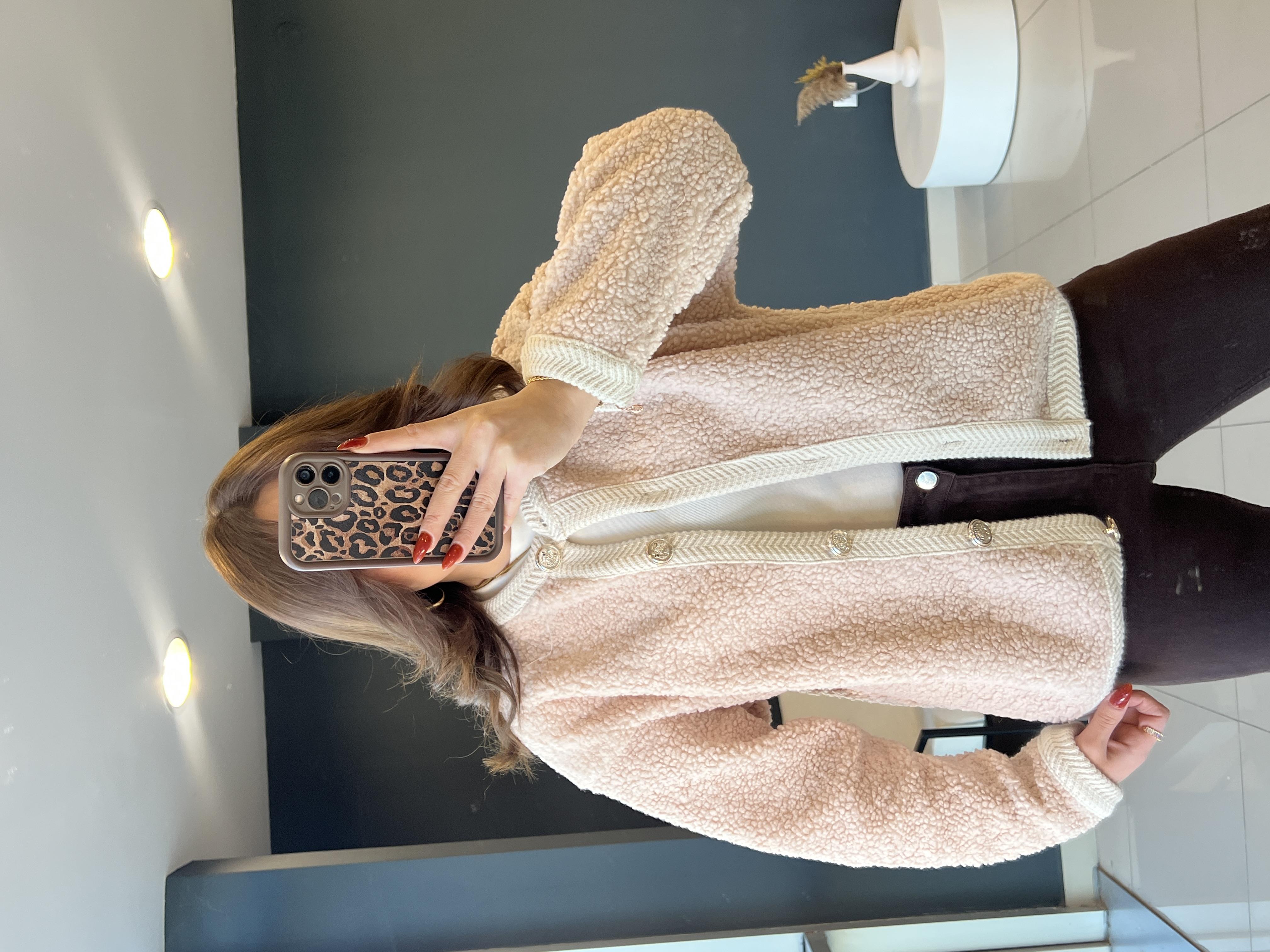 Ted Hirka Ekru