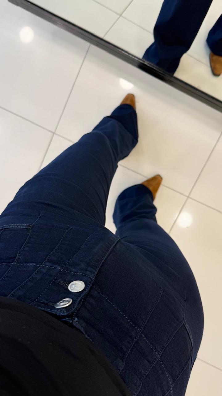 Pensli̇ Yumuşak Li̇krali Jean Lacivert