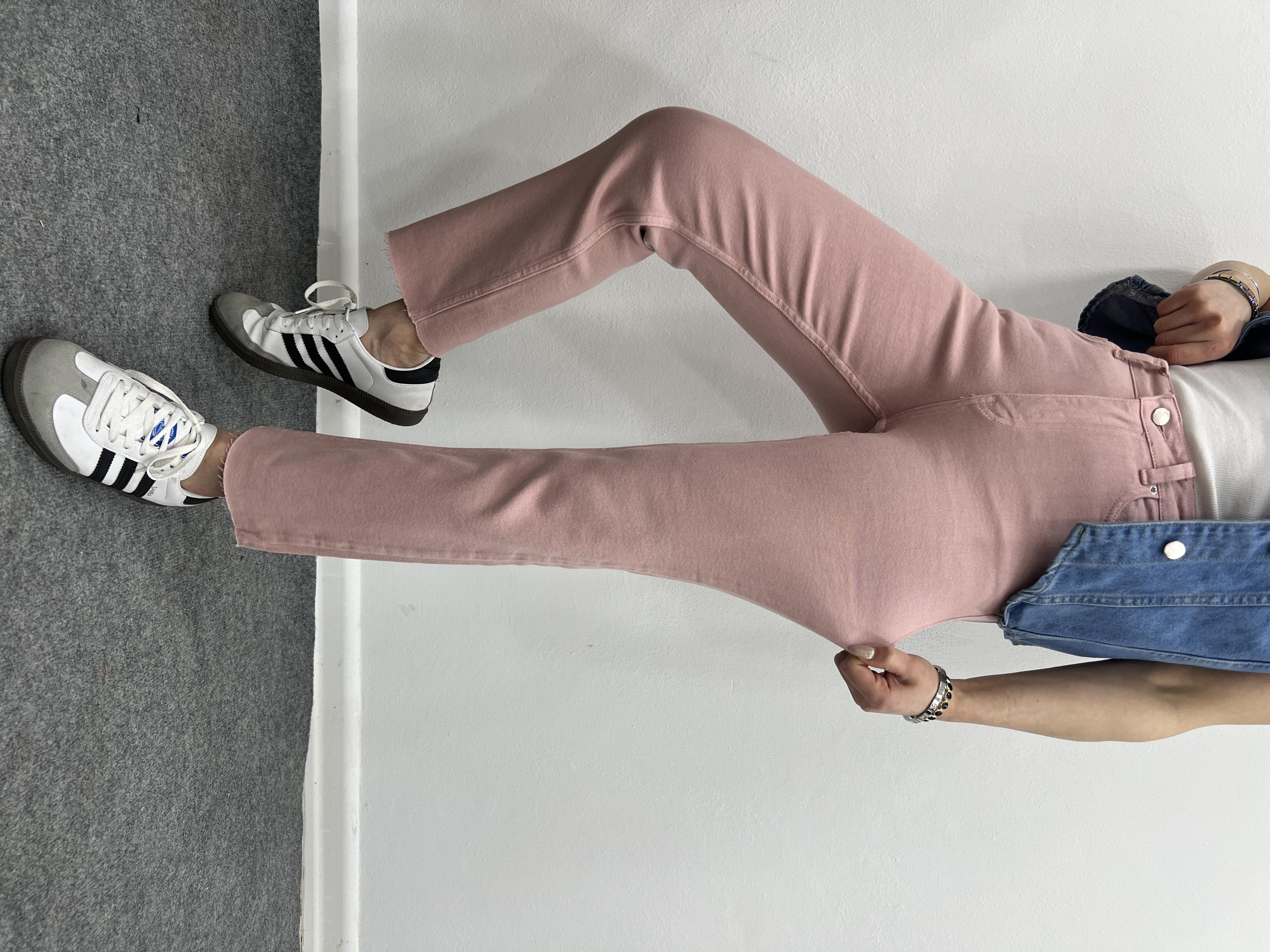 Pudra Li̇krali Mom Jean