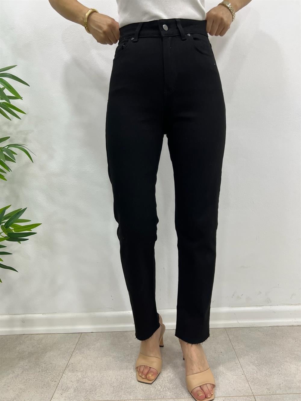 Siyah Likralı Mom Jean 