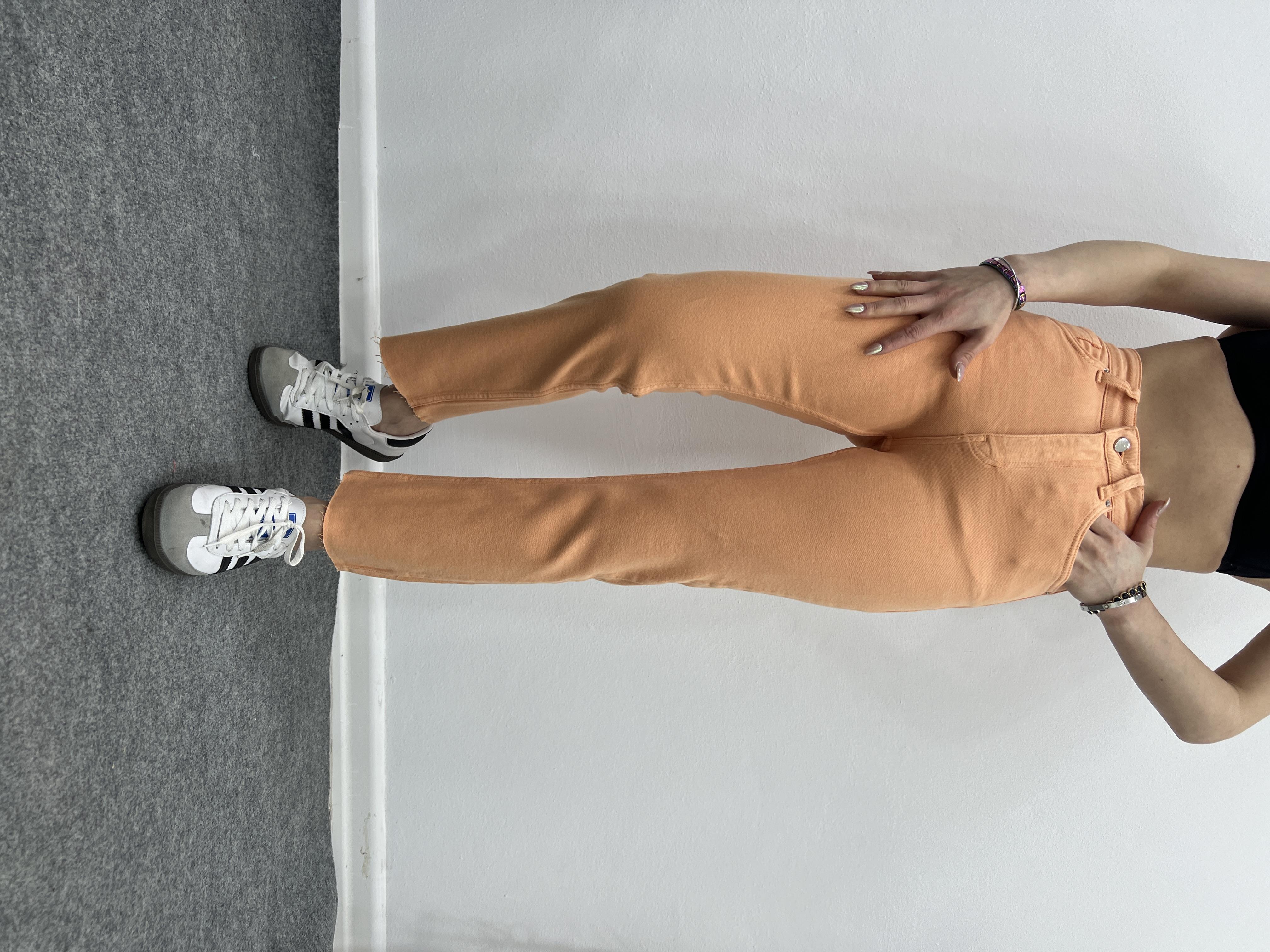 Somon Li̇krali Mom Jean