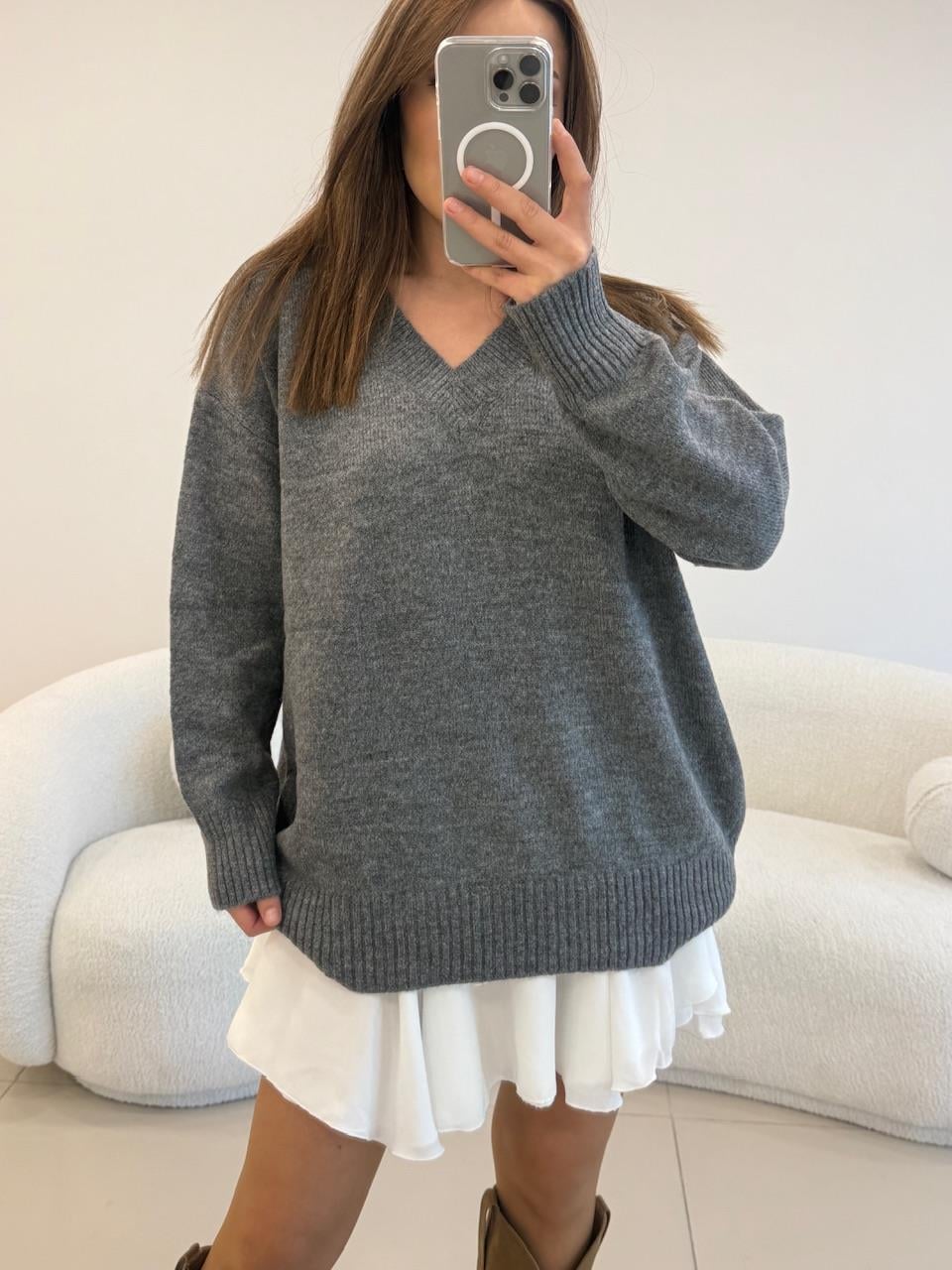 V YAKA BASİC KAZAK  KOYU GRİ