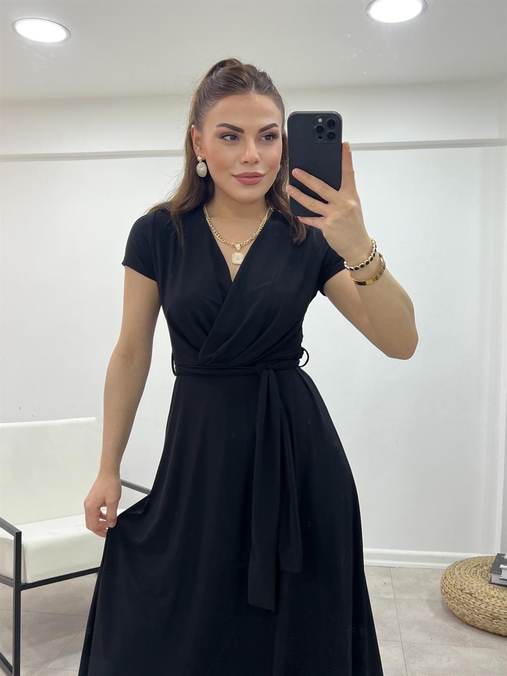 Kuşakli Kruvaze Elbi̇se Si̇yahi̇