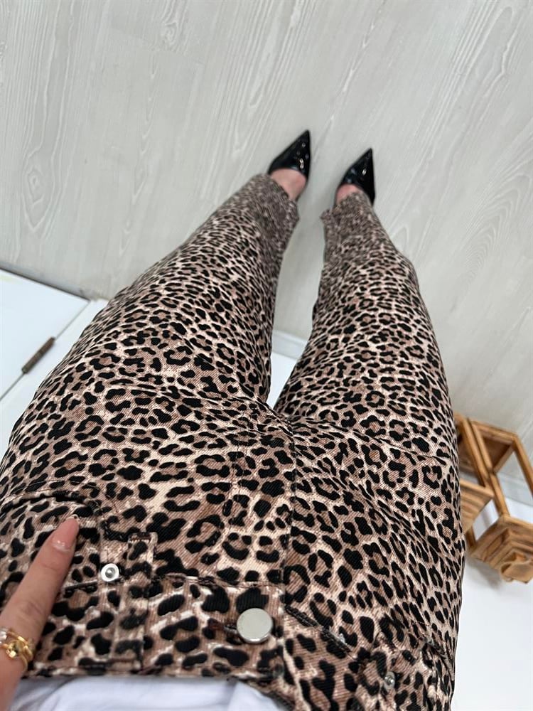 Leopar Desen Li̇krali Mom Jean