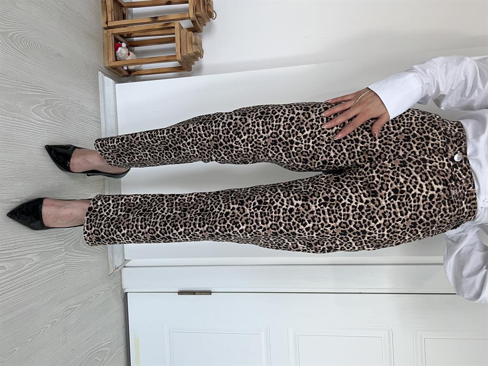 Leopar Desen Li̇krali Mom Jean