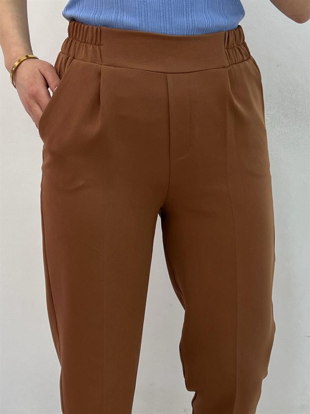 Beli̇ Lasti̇kli̇ Havuç Kesi̇m Pantolon Kahve