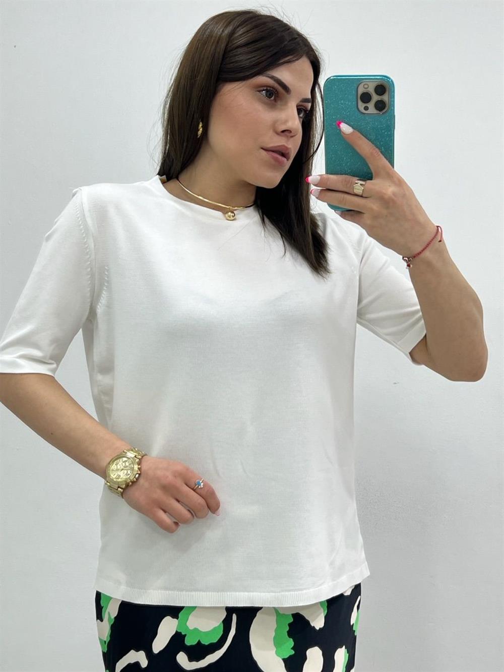 Bi̇si̇klet Yaka Tri̇ko Beyaz