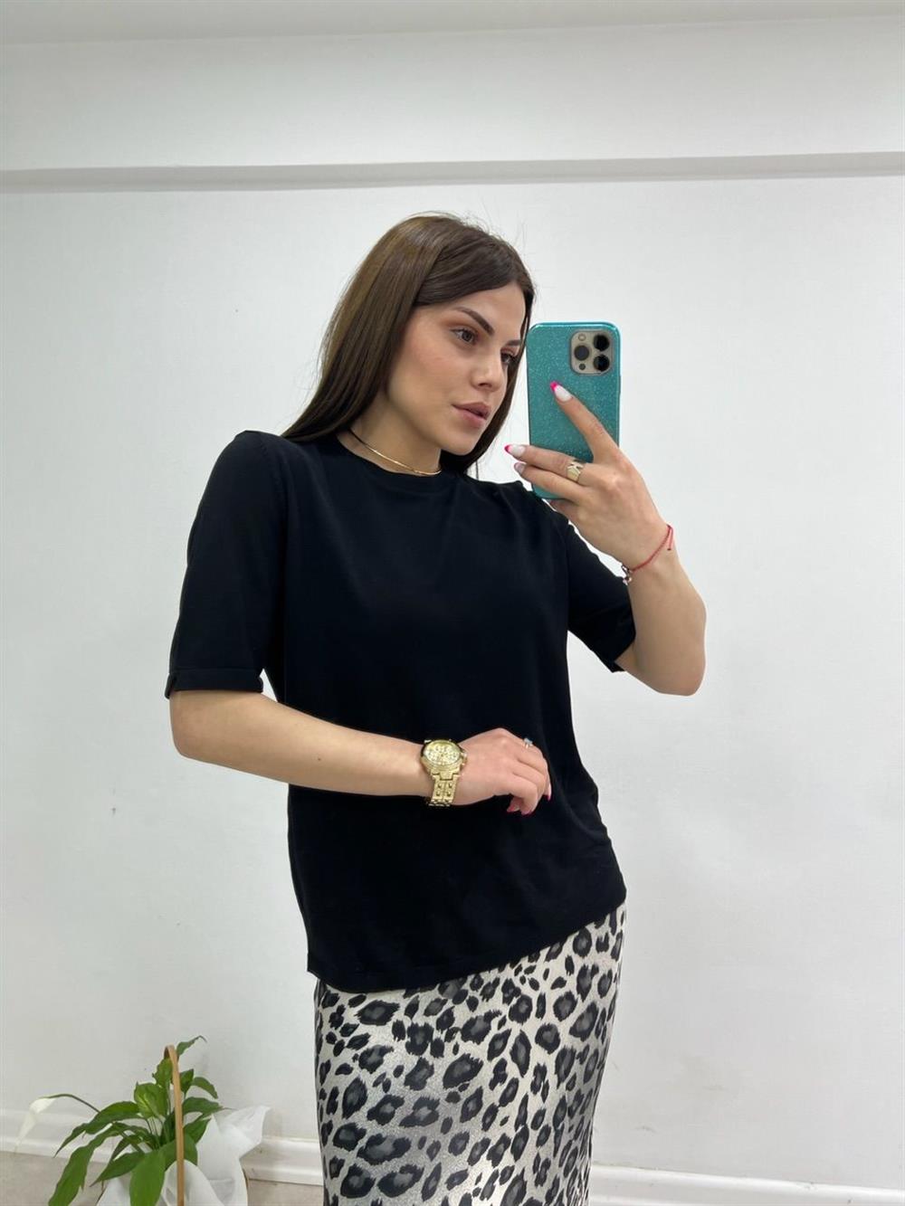 Bi̇si̇klet Yaka Tri̇ko Si̇yah