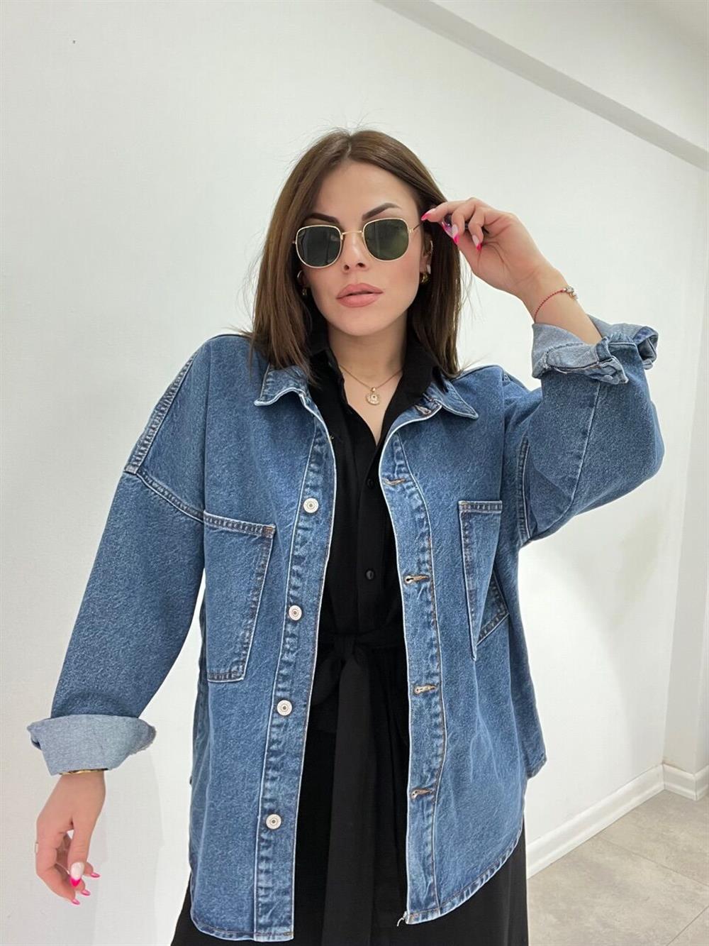 Büyük Cepli̇ Oversi̇ze Kot Ceket