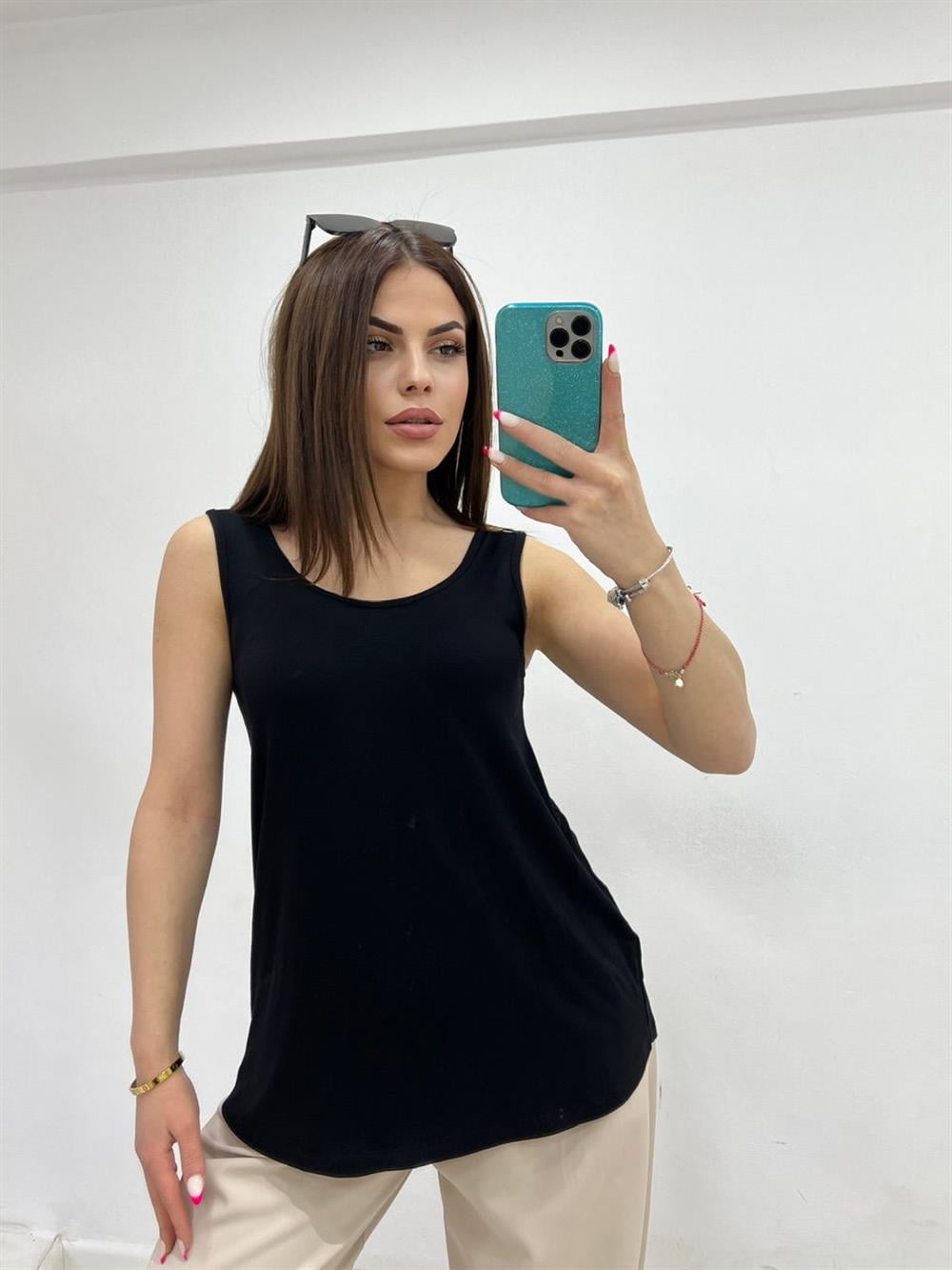 Kalin Askili Atlet Si̇yah