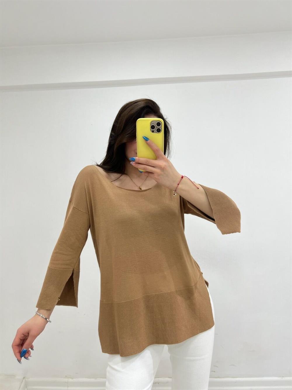 Kayik Yaka Camel Tri̇ko