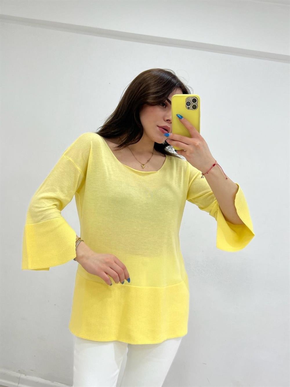 Kayik Yaka Sari Tri̇ko