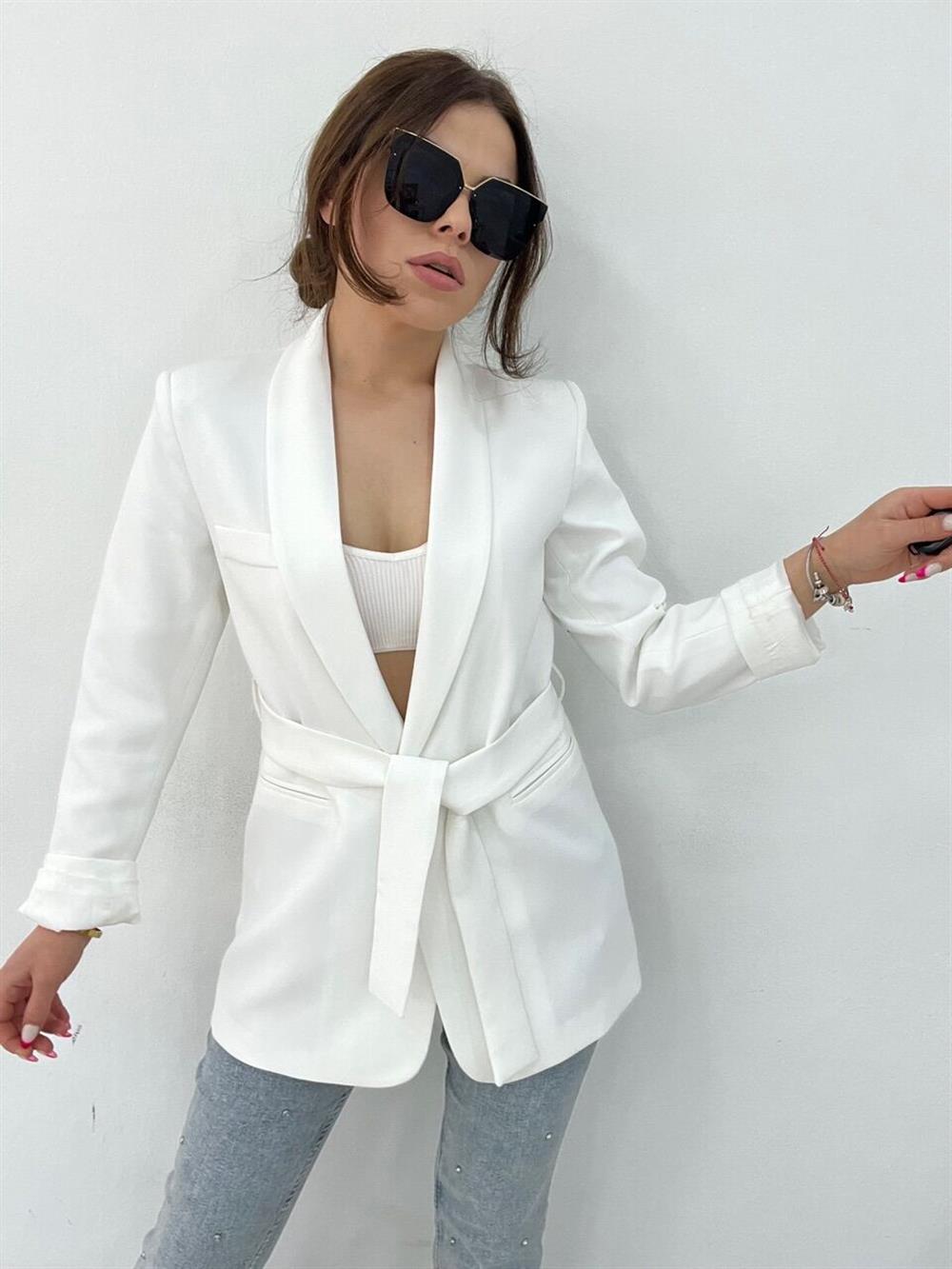 Kuşakli Blazer Ceket Beyaz