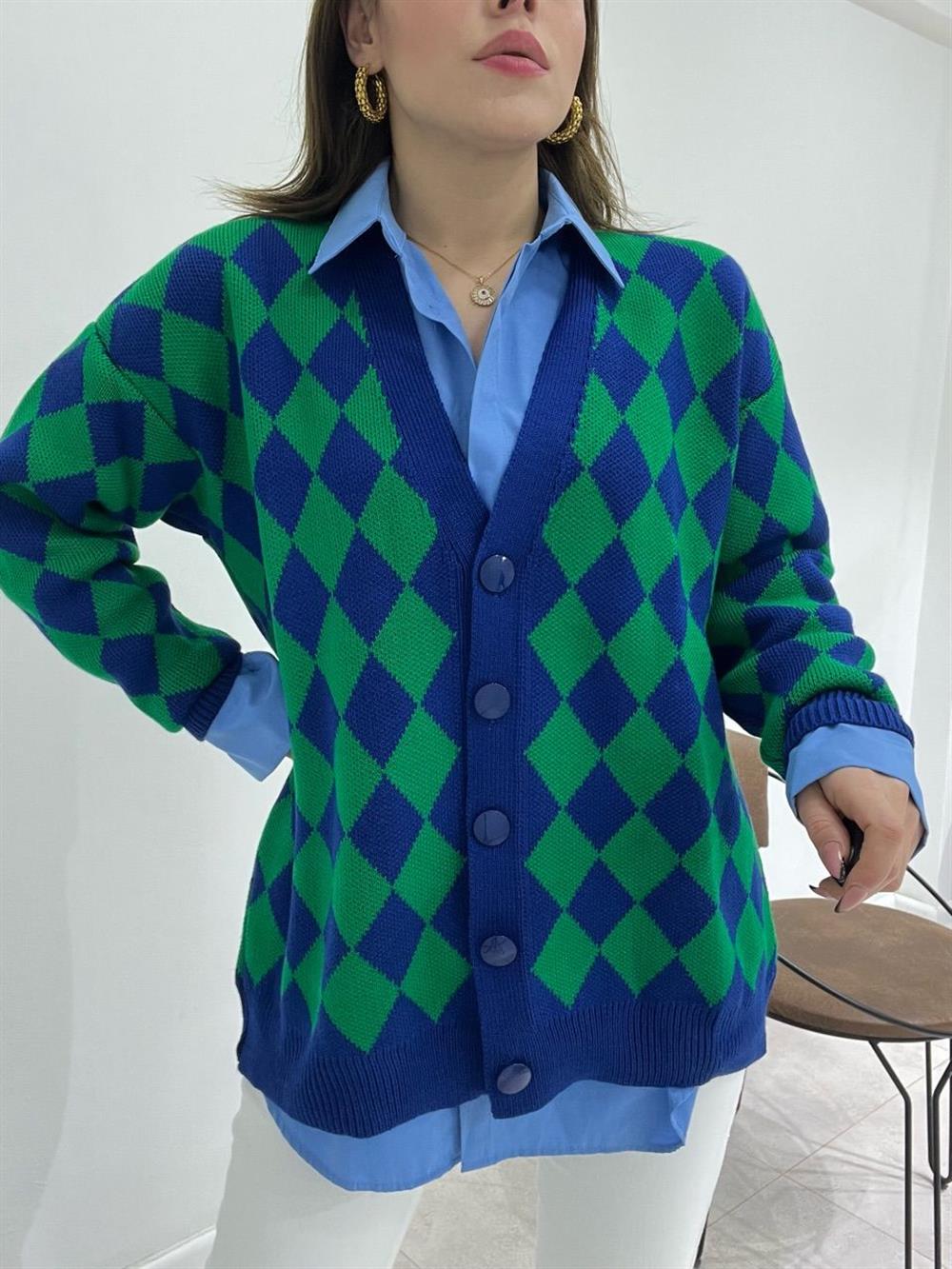 Laci̇vert Hirka