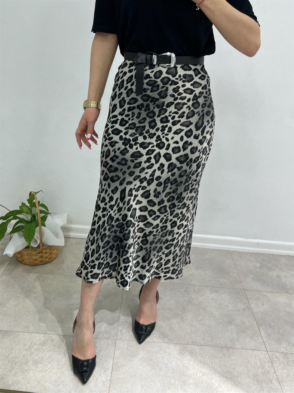 Leoparli Gri̇ Saten Etek