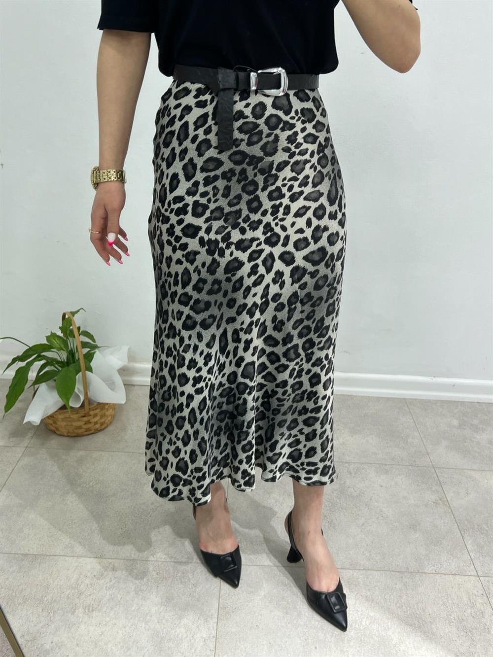 Leoparli Gri̇ Saten Etek