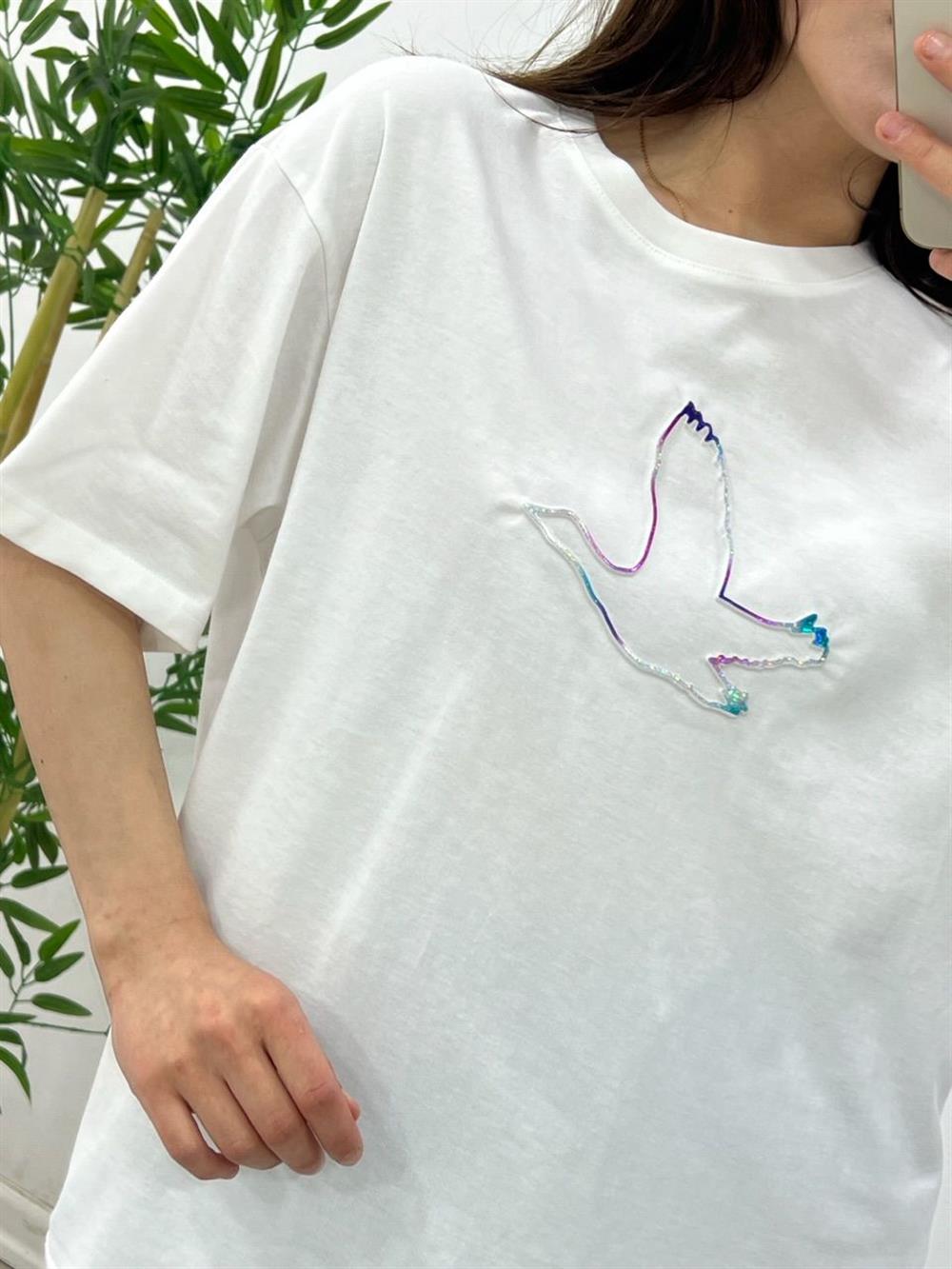 Önü Kuş Desenli Beyaz Tshi̇rt