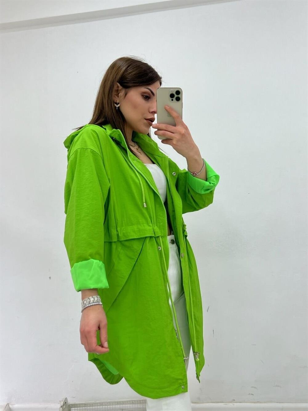 Özel Seri̇ Yeşi̇l Trenç