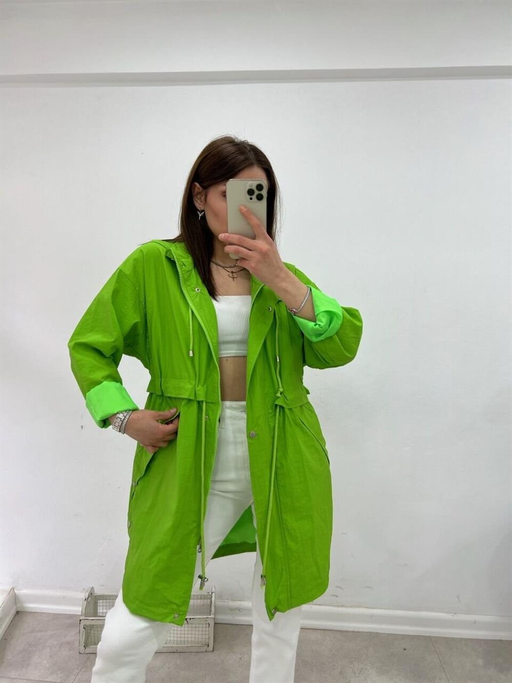 Özel Seri̇ Yeşi̇l Trenç