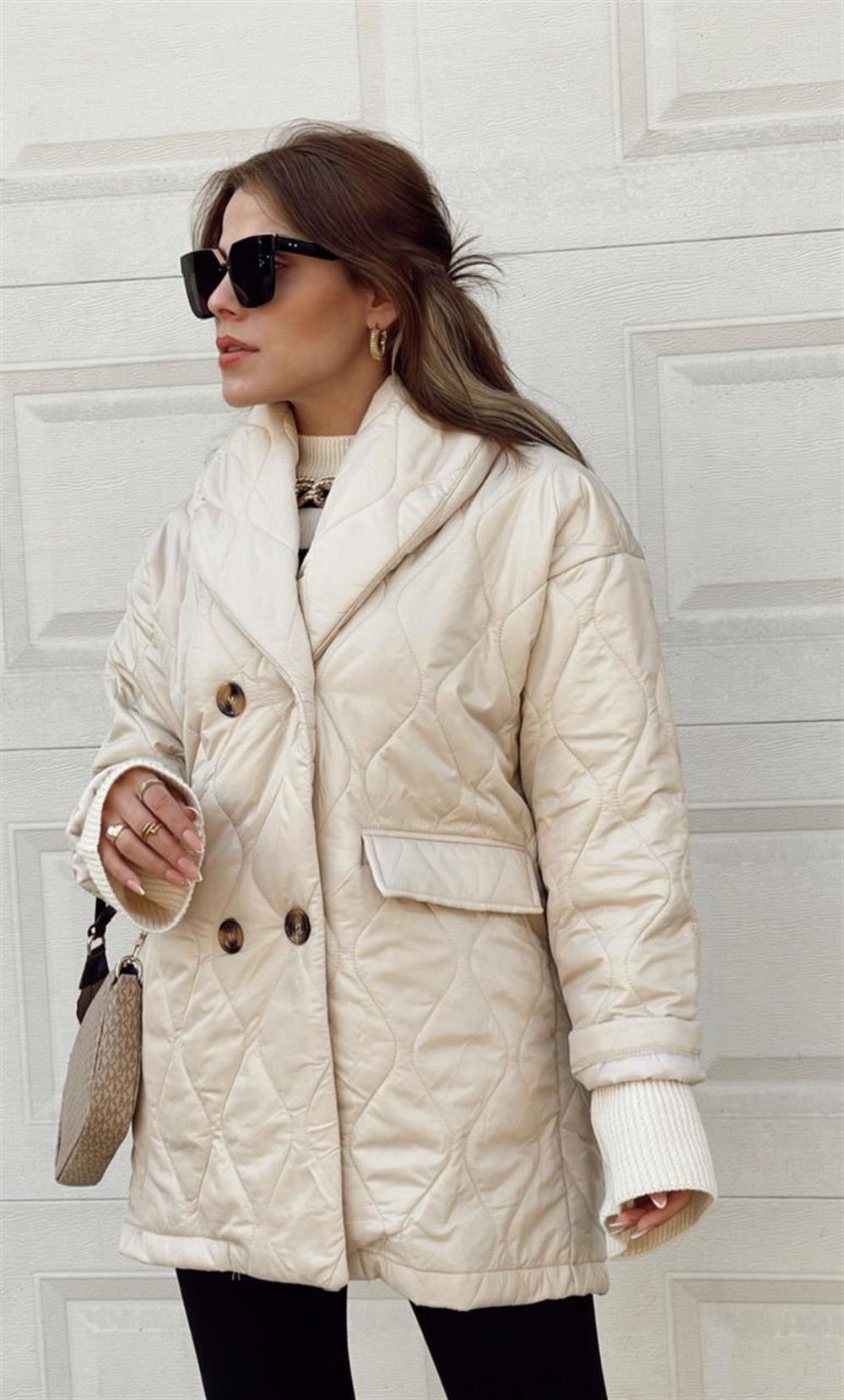 Şal Yaka Kapi̇tone Mont