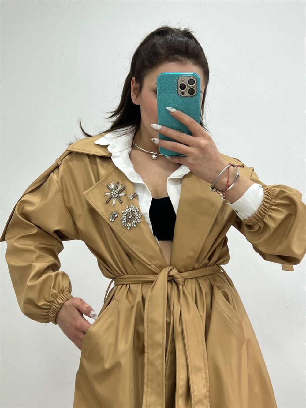 Taş Detayli Camel Trenckot